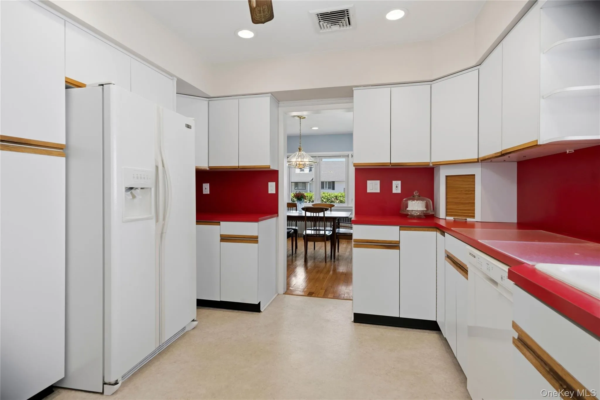1005 3rd Street, West Babylon, NY, 3 Bedrooms Bedrooms, 8 Rooms Rooms,3 BathroomsBathrooms,Residential,For Rent,3rd,0,1024642 1005 3rd Street, West Babylon, NY, 3 Bedrooms Bedrooms, 8 Rooms Rooms,3 BathroomsBathrooms,Residential,For Rent,3rd,0,1024642