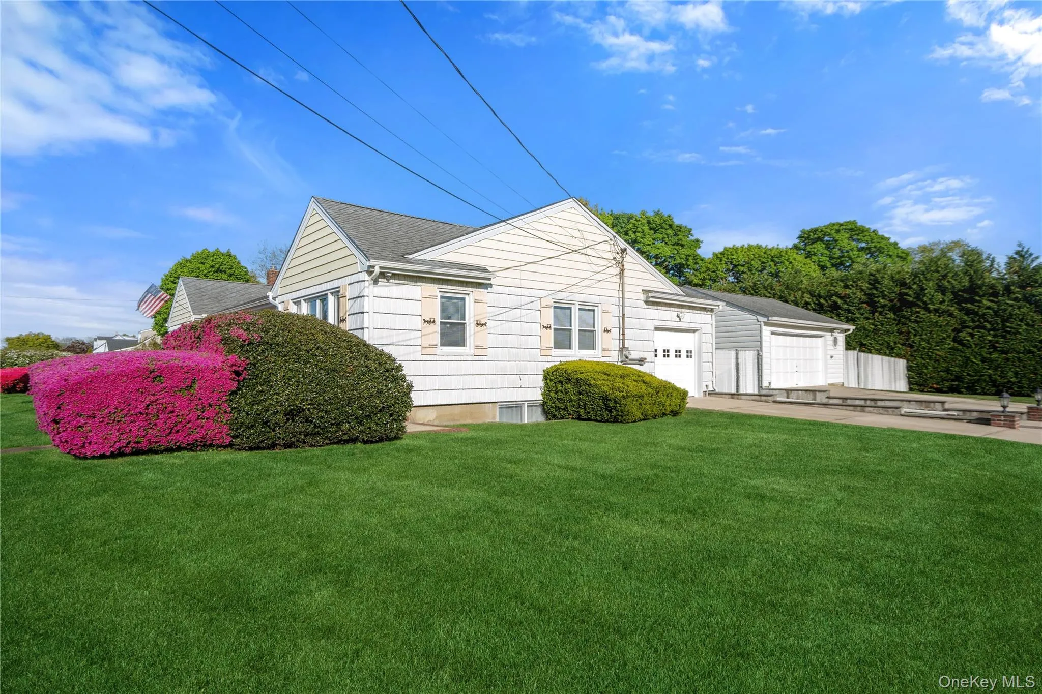 1005 3rd Street, West Babylon, NY, 3 Bedrooms Bedrooms, 8 Rooms Rooms,3 BathroomsBathrooms,Residential,For Rent,3rd,0,1024642 1005 3rd Street, West Babylon, NY, 3 Bedrooms Bedrooms, 8 Rooms Rooms,3 BathroomsBathrooms,Residential,For Rent,3rd,0,1024642