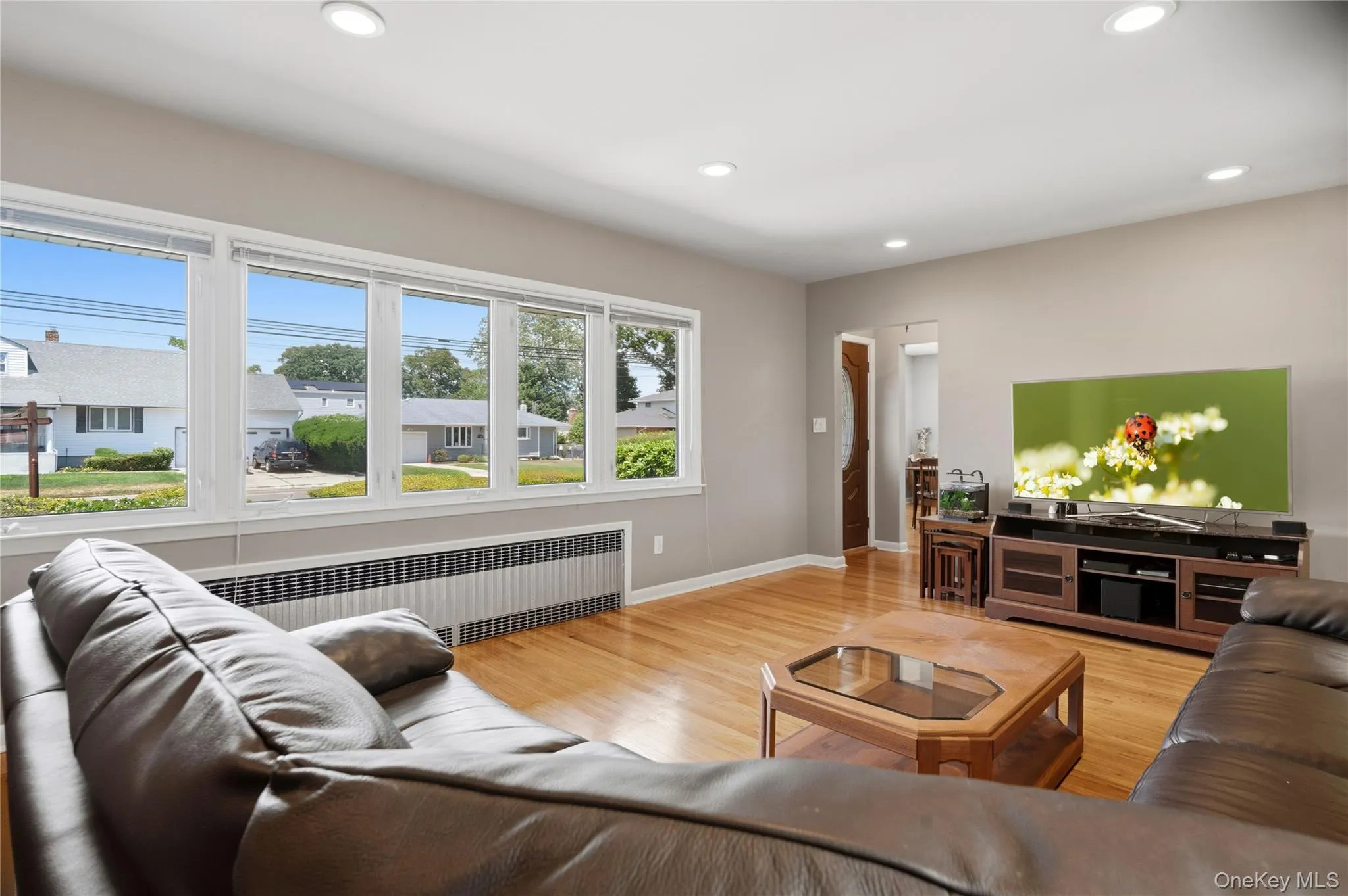 1005 3rd Street, West Babylon, NY, 3 Bedrooms Bedrooms, 8 Rooms Rooms,3 BathroomsBathrooms,Residential,For Rent,3rd,0,1024642 1005 3rd Street, West Babylon, NY, 3 Bedrooms Bedrooms, 8 Rooms Rooms,3 BathroomsBathrooms,Residential,For Rent,3rd,0,1024642