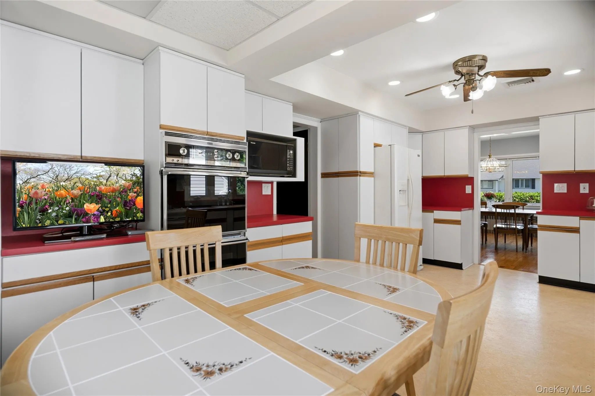 1005 3rd Street, West Babylon, NY, 3 Bedrooms Bedrooms, 8 Rooms Rooms,3 BathroomsBathrooms,Residential,For Rent,3rd,0,1024642 1005 3rd Street, West Babylon, NY, 3 Bedrooms Bedrooms, 8 Rooms Rooms,3 BathroomsBathrooms,Residential,For Rent,3rd,0,1024642