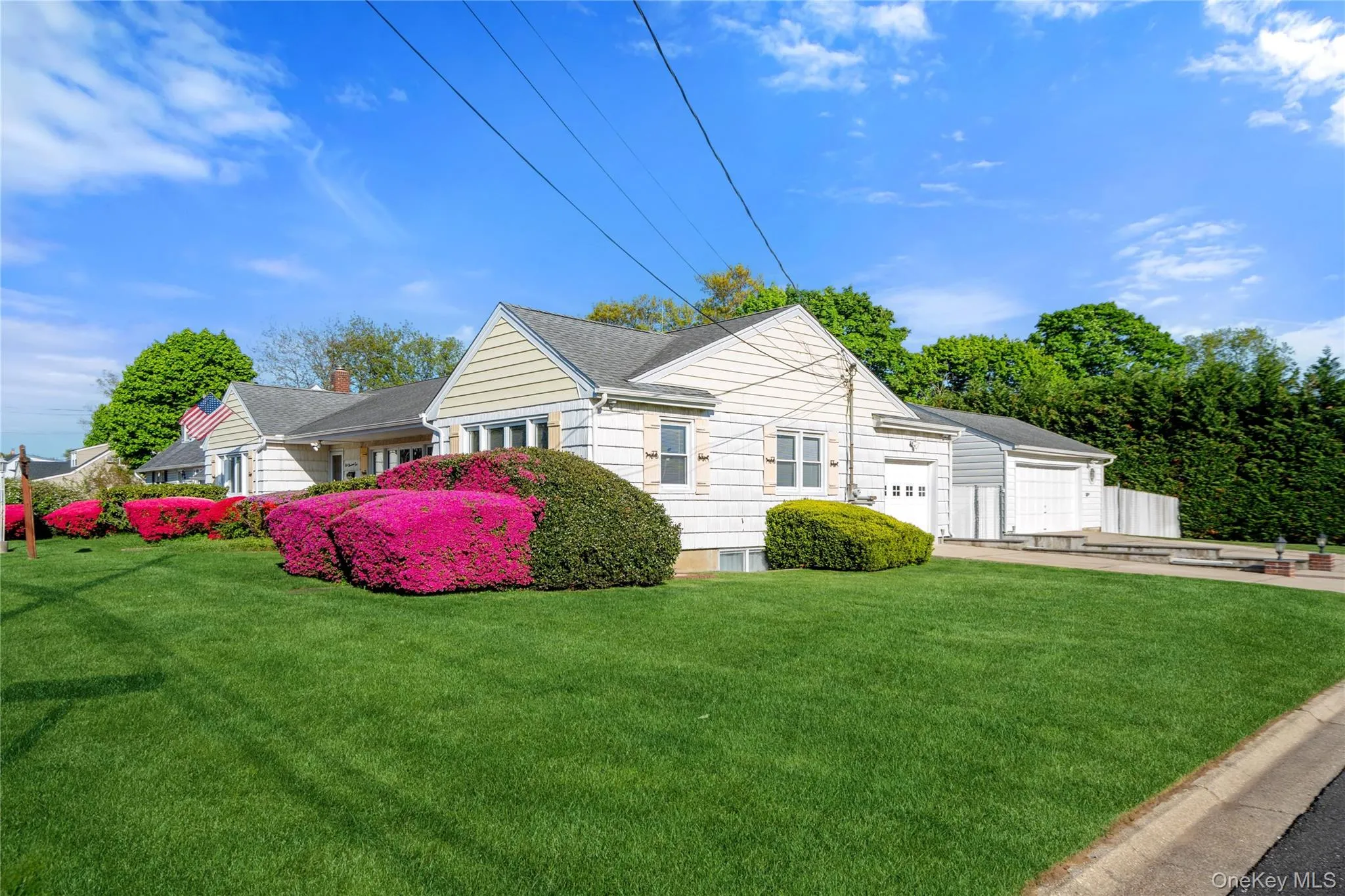 1005 3rd Street, West Babylon, NY, 3 Bedrooms Bedrooms, 8 Rooms Rooms,3 BathroomsBathrooms,Residential,For Rent,3rd,0,1024642 1005 3rd Street, West Babylon, NY, 3 Bedrooms Bedrooms, 8 Rooms Rooms,3 BathroomsBathrooms,Residential,For Rent,3rd,0,1024642