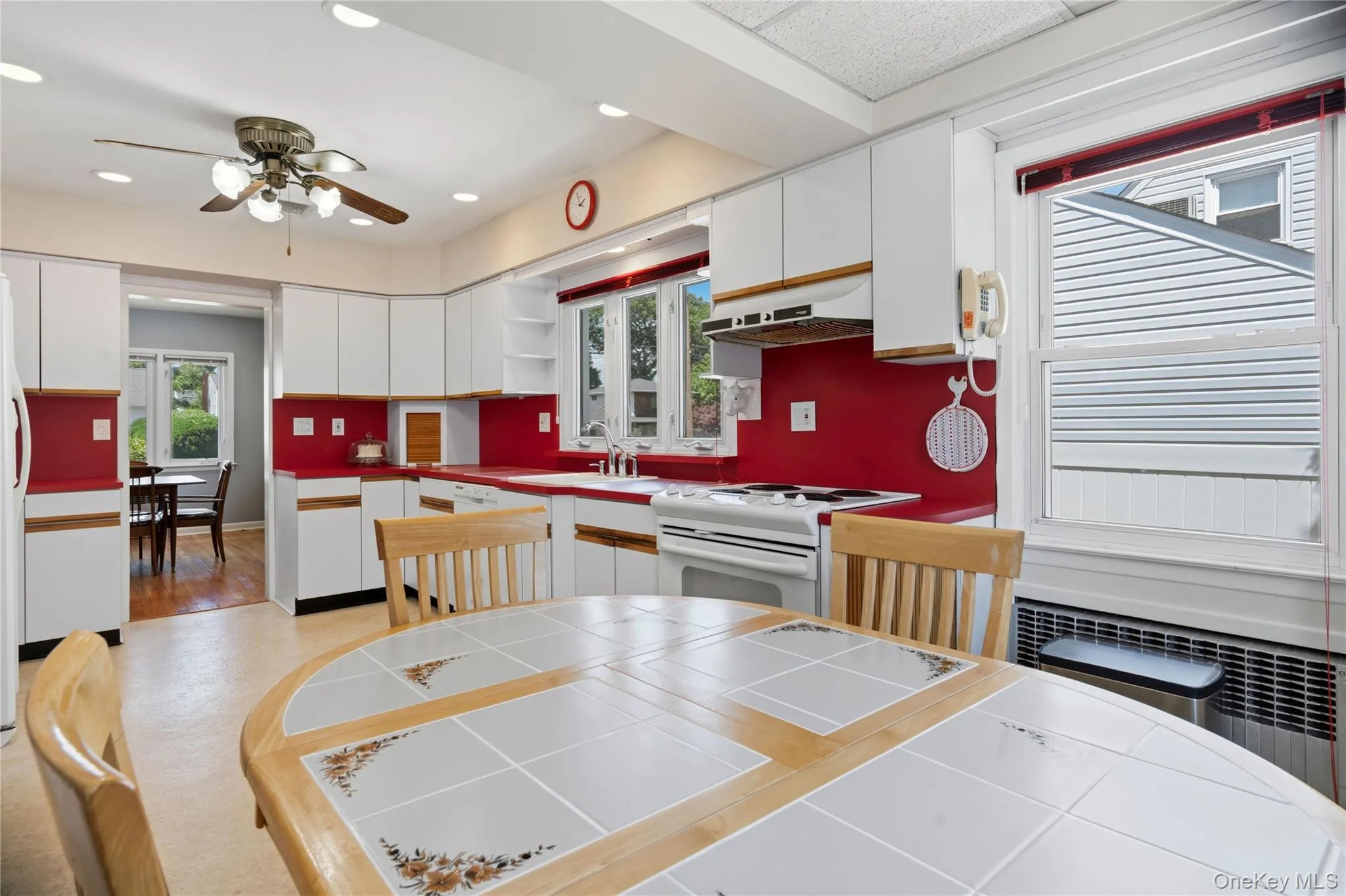 1005 3rd Street, West Babylon, NY, 3 Bedrooms Bedrooms, 8 Rooms Rooms,3 BathroomsBathrooms,Residential,For Rent,3rd,0,1024642 1005 3rd Street, West Babylon, NY, 3 Bedrooms Bedrooms, 8 Rooms Rooms,3 BathroomsBathrooms,Residential,For Rent,3rd,0,1024642