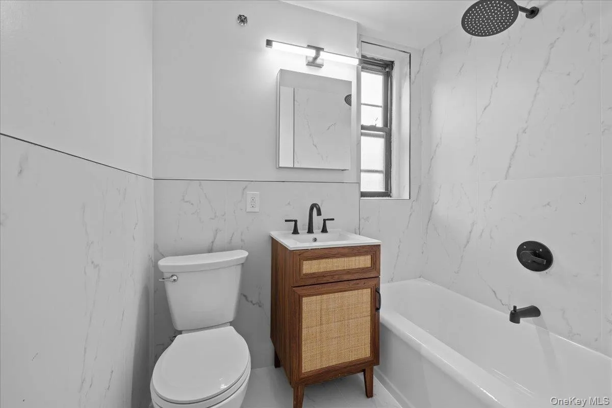 3015 Riverdale Avenue, New York, NY, 2 Bedrooms Bedrooms, 5 Rooms Rooms,1 BathroomBathrooms,Residential,For Rent,Riverdale,0,1024643 3015 Riverdale Avenue, New York, NY, 2 Bedrooms Bedrooms, 5 Rooms Rooms,1 BathroomBathrooms,Residential,For Rent,Riverdale,0,1024643