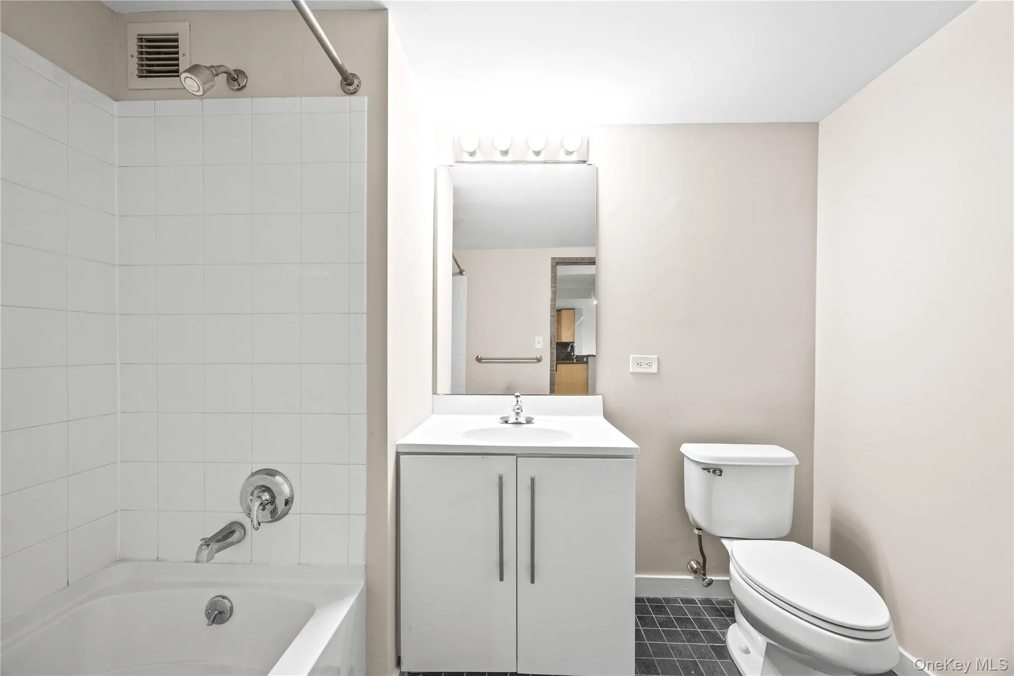 66 Main Street, Yonkers, NY, 1 Bedroom Bedrooms, 3 Rooms Rooms,1 BathroomBathrooms,Residential Lease,For Rent,Main,0,1024644 66 Main Street, Yonkers, NY, 1 Bedroom Bedrooms, 3 Rooms Rooms,1 BathroomBathrooms,Residential Lease,For Rent,Main,0,1024644