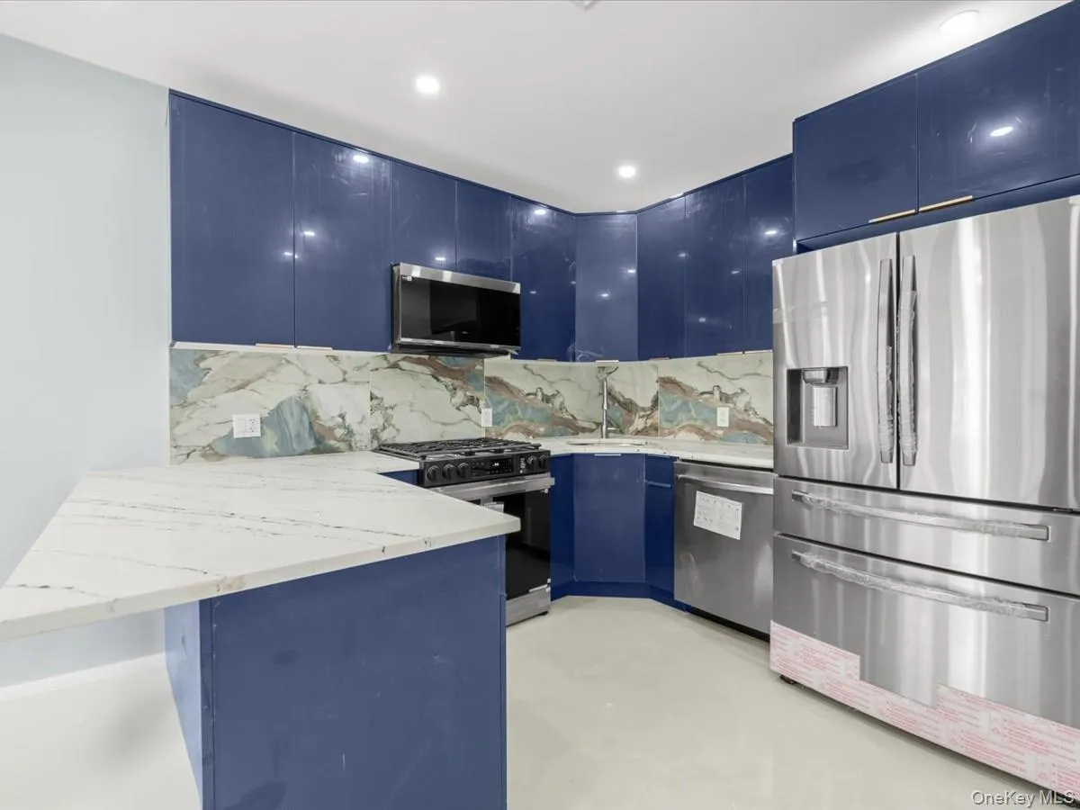 120-07 Linden Boulevard, New York, NY, 6 Bedrooms Bedrooms, 13 Rooms Rooms,3 BathroomsBathrooms,Residential,For Rent,Linden,0,1024646 120-07 Linden Boulevard, New York, NY, 6 Bedrooms Bedrooms, 13 Rooms Rooms,3 BathroomsBathrooms,Residential,For Rent,Linden,0,1024646