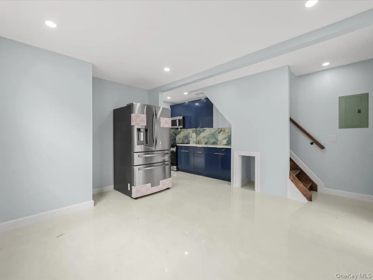 120-07 Linden Boulevard, New York, NY, 6 Bedrooms Bedrooms, 13 Rooms Rooms,3 BathroomsBathrooms,Residential,For Rent,Linden,0,1024646 120-07 Linden Boulevard, New York, NY, 6 Bedrooms Bedrooms, 13 Rooms Rooms,3 BathroomsBathrooms,Residential,For Rent,Linden,0,1024646