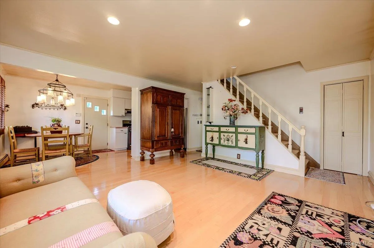 46 Schumacher Drive, Hempstead, NY, 4 Bedrooms Bedrooms, 7 Rooms Rooms,2 BathroomsBathrooms,Residential,For Rent,Schumacher,0,1024647 46 Schumacher Drive, Hempstead, NY, 4 Bedrooms Bedrooms, 7 Rooms Rooms,2 BathroomsBathrooms,Residential,For Rent,Schumacher,0,1024647