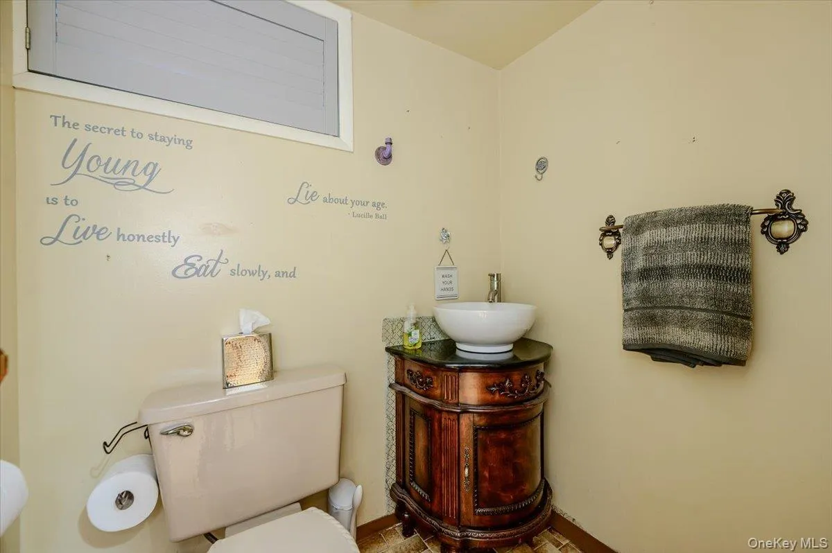 46 Schumacher Drive, Hempstead, NY, 4 Bedrooms Bedrooms, 7 Rooms Rooms,2 BathroomsBathrooms,Residential,For Rent,Schumacher,0,1024647 46 Schumacher Drive, Hempstead, NY, 4 Bedrooms Bedrooms, 7 Rooms Rooms,2 BathroomsBathrooms,Residential,For Rent,Schumacher,0,1024647