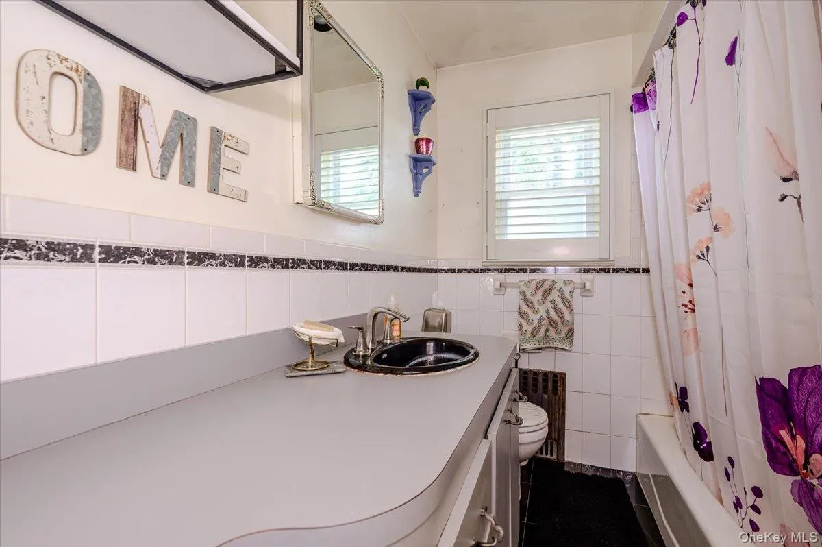 46 Schumacher Drive, Hempstead, NY, 4 Bedrooms Bedrooms, 7 Rooms Rooms,2 BathroomsBathrooms,Residential,For Rent,Schumacher,0,1024647 46 Schumacher Drive, Hempstead, NY, 4 Bedrooms Bedrooms, 7 Rooms Rooms,2 BathroomsBathrooms,Residential,For Rent,Schumacher,0,1024647