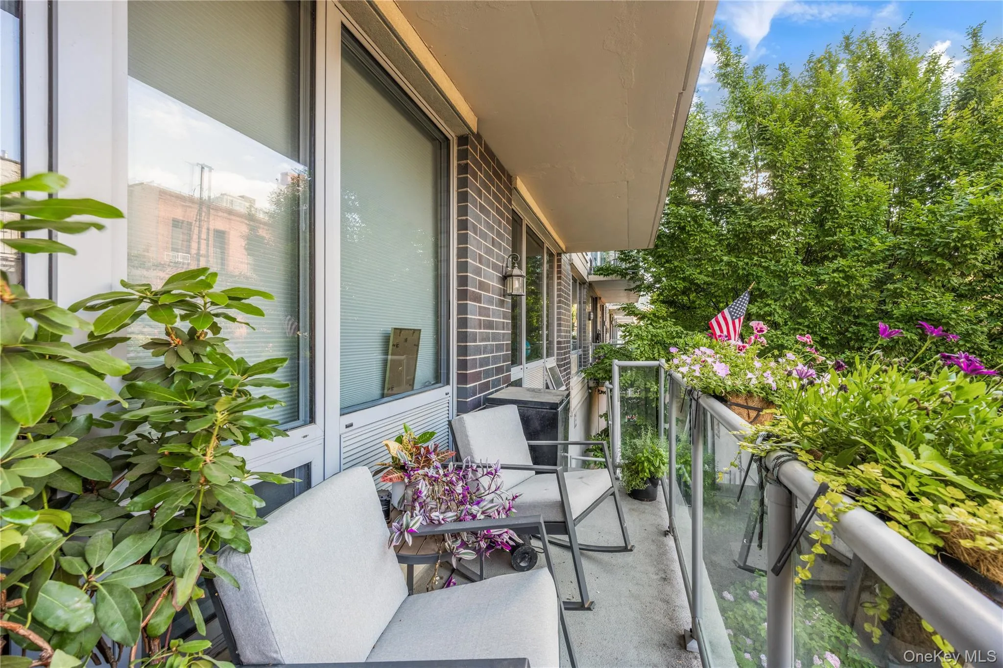 5-49 Borden Avenue, New York, NY, 2 Bedrooms Bedrooms, 4 Rooms Rooms,2 BathroomsBathrooms,Residential,For Rent,Borden,0,1024651 5-49 Borden Avenue, New York, NY, 2 Bedrooms Bedrooms, 4 Rooms Rooms,2 BathroomsBathrooms,Residential,For Rent,Borden,0,1024651