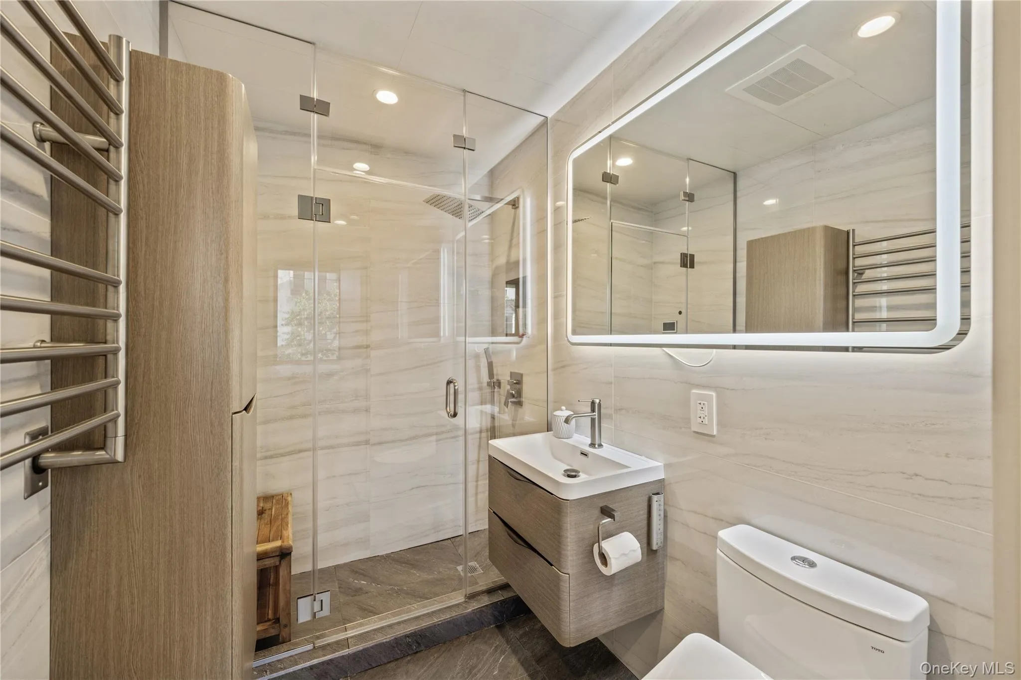 5-49 Borden Avenue, New York, NY, 2 Bedrooms Bedrooms, 4 Rooms Rooms,2 BathroomsBathrooms,Residential,For Rent,Borden,0,1024651 5-49 Borden Avenue, New York, NY, 2 Bedrooms Bedrooms, 4 Rooms Rooms,2 BathroomsBathrooms,Residential,For Rent,Borden,0,1024651