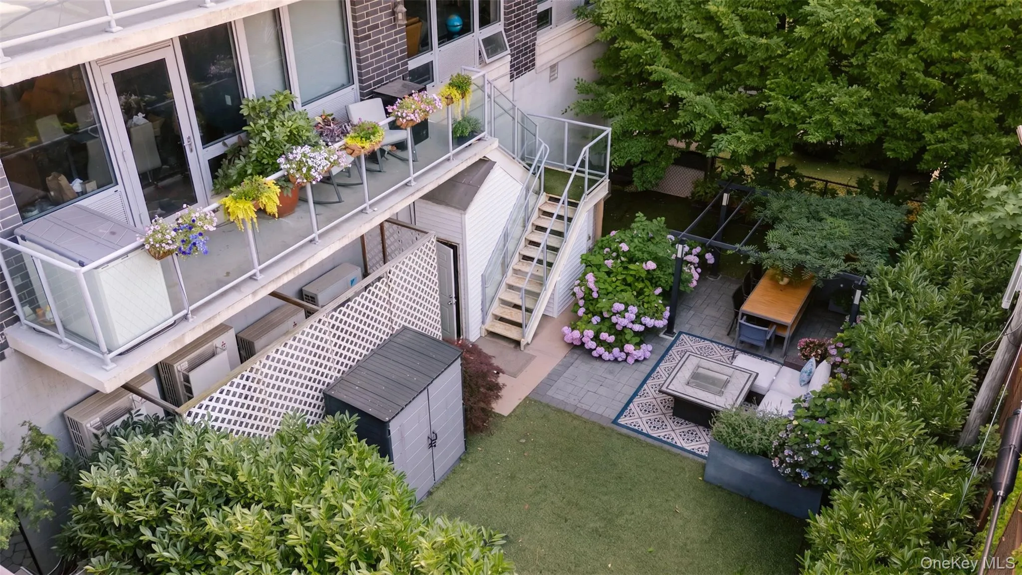 5-49 Borden Avenue, New York, NY, 2 Bedrooms Bedrooms, 4 Rooms Rooms,2 BathroomsBathrooms,Residential,For Rent,Borden,0,1024651 5-49 Borden Avenue, New York, NY, 2 Bedrooms Bedrooms, 4 Rooms Rooms,2 BathroomsBathrooms,Residential,For Rent,Borden,0,1024651