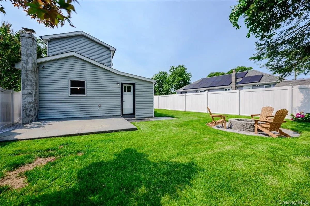 35 Rose Street, Islip, NY, 2 Bedrooms Bedrooms, 4 Rooms Rooms,2 BathroomsBathrooms,Residential,For Rent,Rose,0,1024655 35 Rose Street, Islip, NY, 2 Bedrooms Bedrooms, 4 Rooms Rooms,2 BathroomsBathrooms,Residential,For Rent,Rose,0,1024655