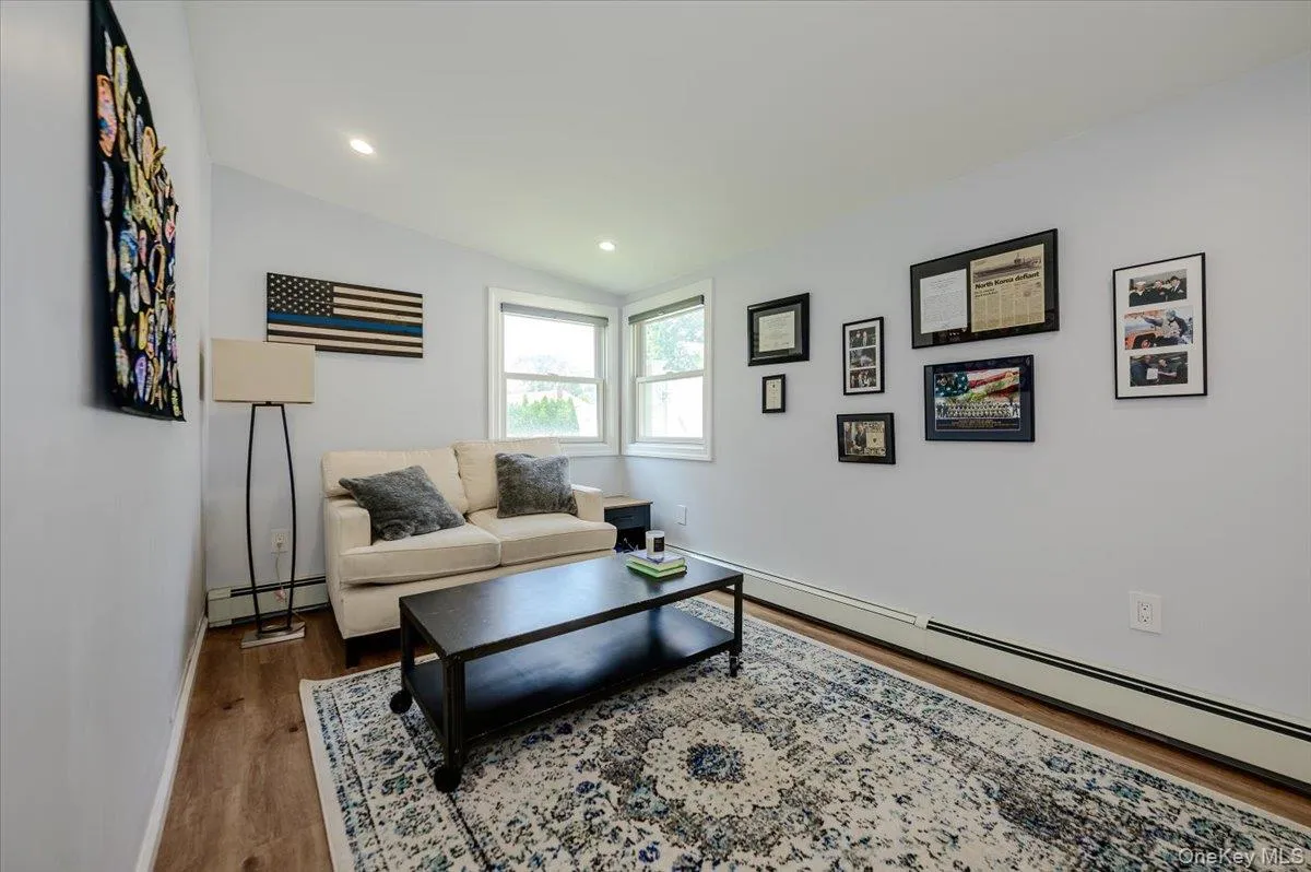 35 Rose Street, Islip, NY, 2 Bedrooms Bedrooms, 4 Rooms Rooms,2 BathroomsBathrooms,Residential,For Rent,Rose,0,1024655 35 Rose Street, Islip, NY, 2 Bedrooms Bedrooms, 4 Rooms Rooms,2 BathroomsBathrooms,Residential,For Rent,Rose,0,1024655