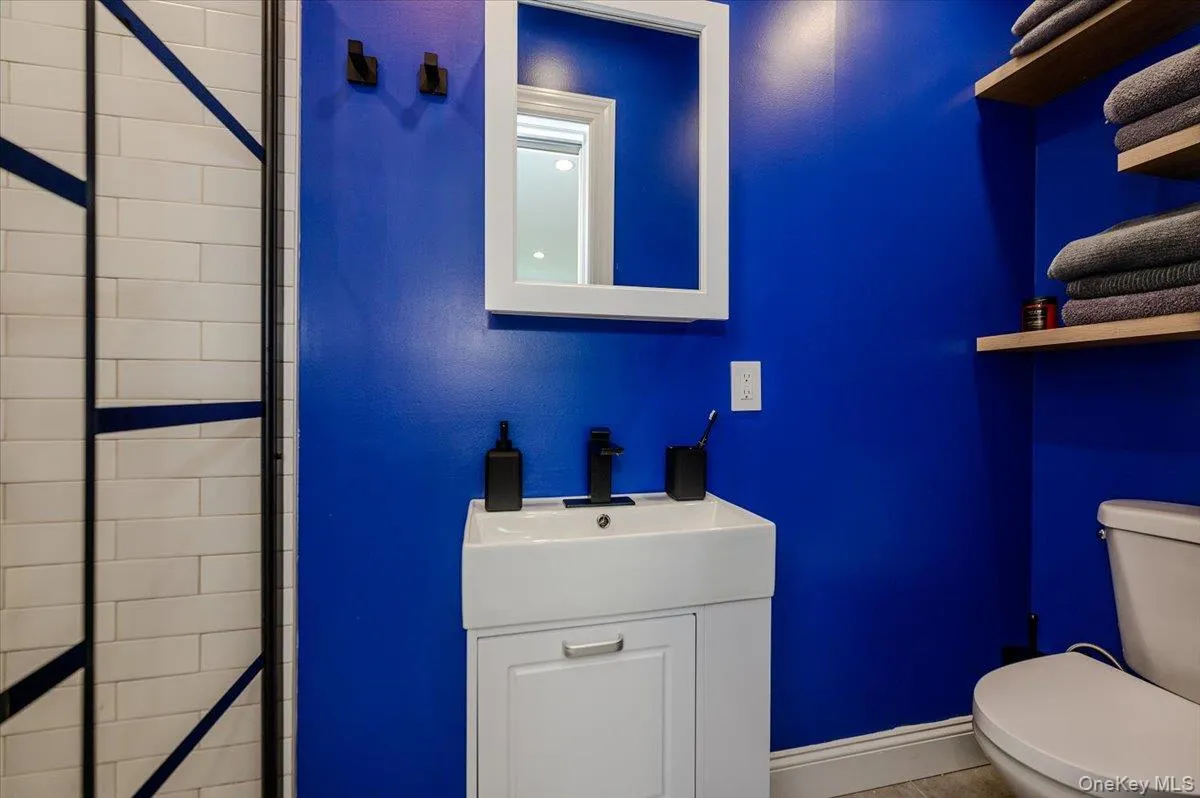 35 Rose Street, Islip, NY, 2 Bedrooms Bedrooms, 4 Rooms Rooms,2 BathroomsBathrooms,Residential,For Rent,Rose,0,1024655 35 Rose Street, Islip, NY, 2 Bedrooms Bedrooms, 4 Rooms Rooms,2 BathroomsBathrooms,Residential,For Rent,Rose,0,1024655