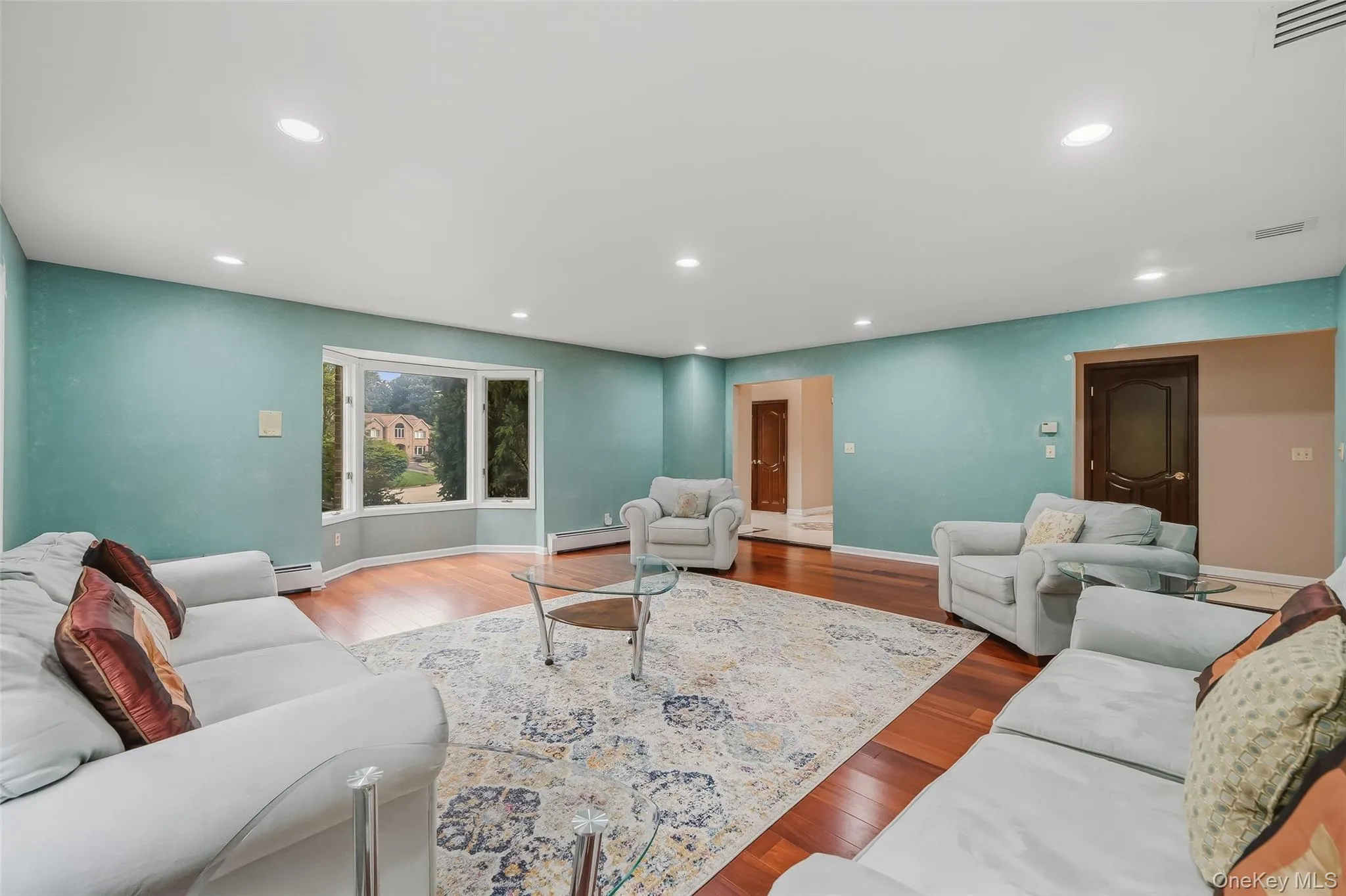 10 Deforest Court, Clarkstown, NY, 5 Bedrooms Bedrooms, 14 Rooms Rooms,3 BathroomsBathrooms,Residential,For Rent,Deforest,0,1024657 10 Deforest Court, Clarkstown, NY, 5 Bedrooms Bedrooms, 14 Rooms Rooms,3 BathroomsBathrooms,Residential,For Rent,Deforest,0,1024657