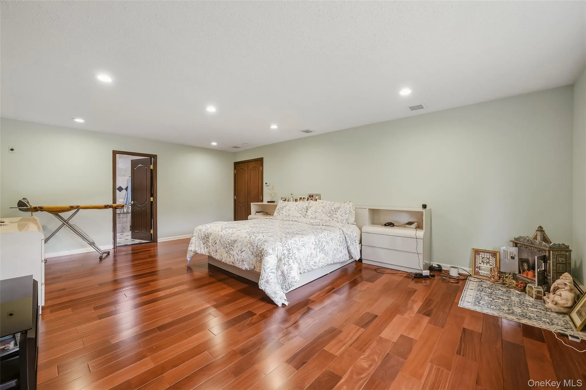 10 Deforest Court, Clarkstown, NY, 5 Bedrooms Bedrooms, 14 Rooms Rooms,3 BathroomsBathrooms,Residential,For Rent,Deforest,0,1024657 10 Deforest Court, Clarkstown, NY, 5 Bedrooms Bedrooms, 14 Rooms Rooms,3 BathroomsBathrooms,Residential,For Rent,Deforest,0,1024657