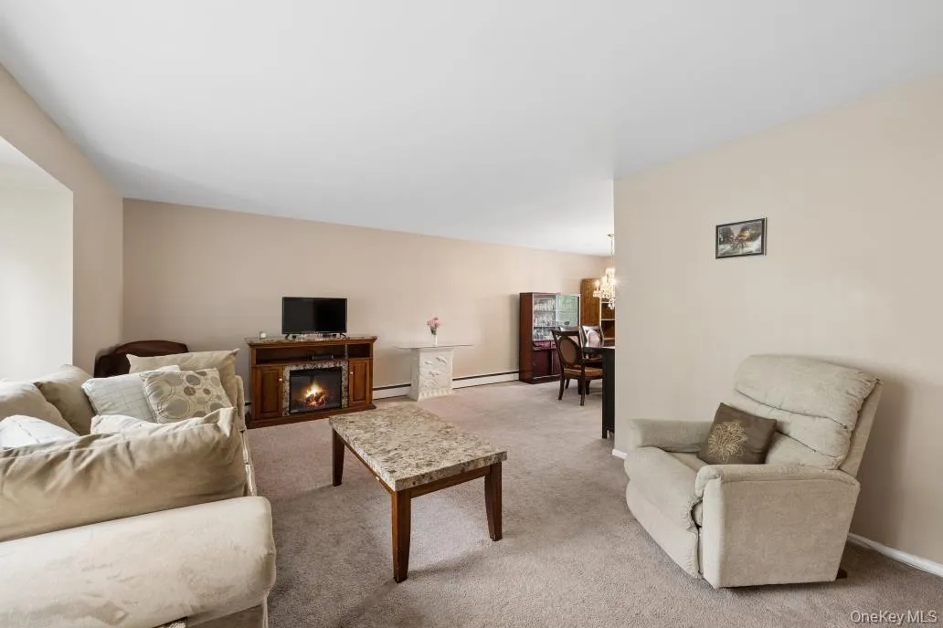 10 Wisteria Way, Huntington, NY, 6 Bedrooms Bedrooms, 10 Rooms Rooms,2 BathroomsBathrooms,Residential,For Rent,Wisteria,0,1024658 10 Wisteria Way, Huntington, NY, 6 Bedrooms Bedrooms, 10 Rooms Rooms,2 BathroomsBathrooms,Residential,For Rent,Wisteria,0,1024658