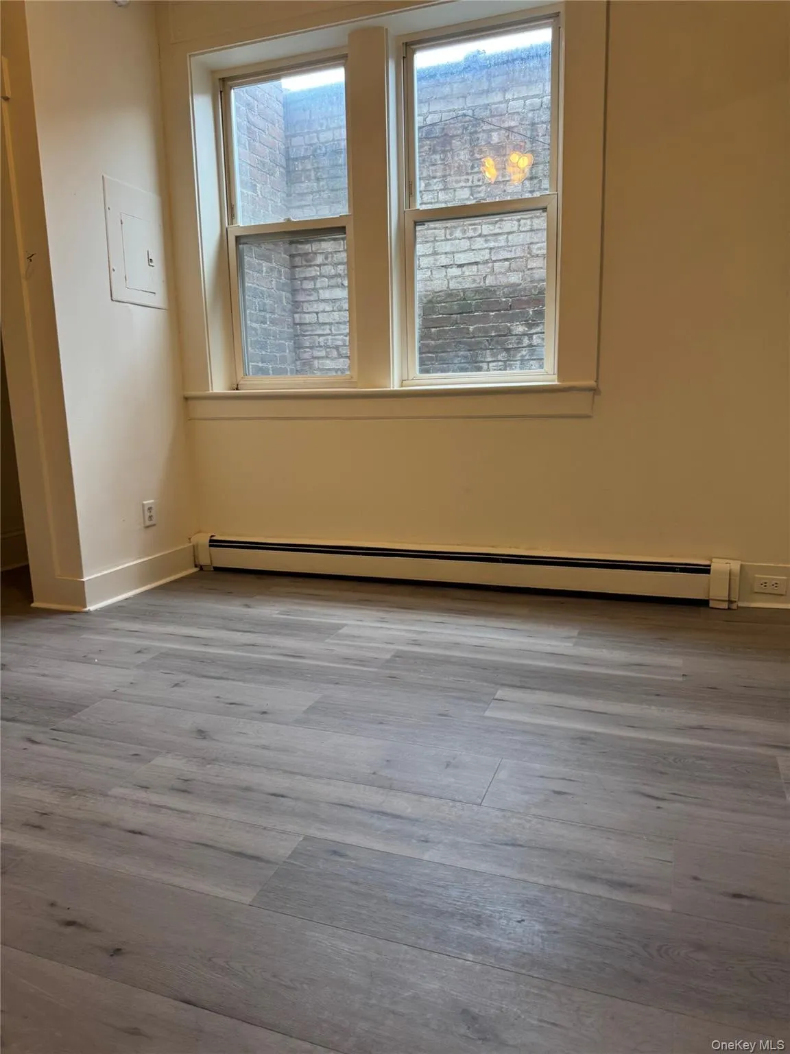 294 Main Street, Beacon, NY, 1 Bedroom Bedrooms, 4 Rooms Rooms,1 BathroomBathrooms,Residential Lease,For Rent,Main,0,1024659 294 Main Street, Beacon, NY, 1 Bedroom Bedrooms, 4 Rooms Rooms,1 BathroomBathrooms,Residential Lease,For Rent,Main,0,1024659