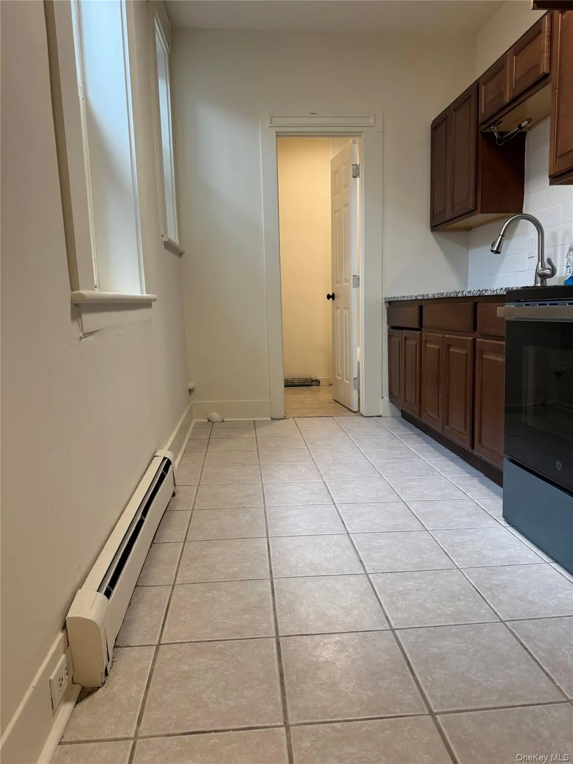 294 Main Street, Beacon, NY, 1 Bedroom Bedrooms, 4 Rooms Rooms,1 BathroomBathrooms,Residential Lease,For Rent,Main,0,1024659 294 Main Street, Beacon, NY, 1 Bedroom Bedrooms, 4 Rooms Rooms,1 BathroomBathrooms,Residential Lease,For Rent,Main,0,1024659