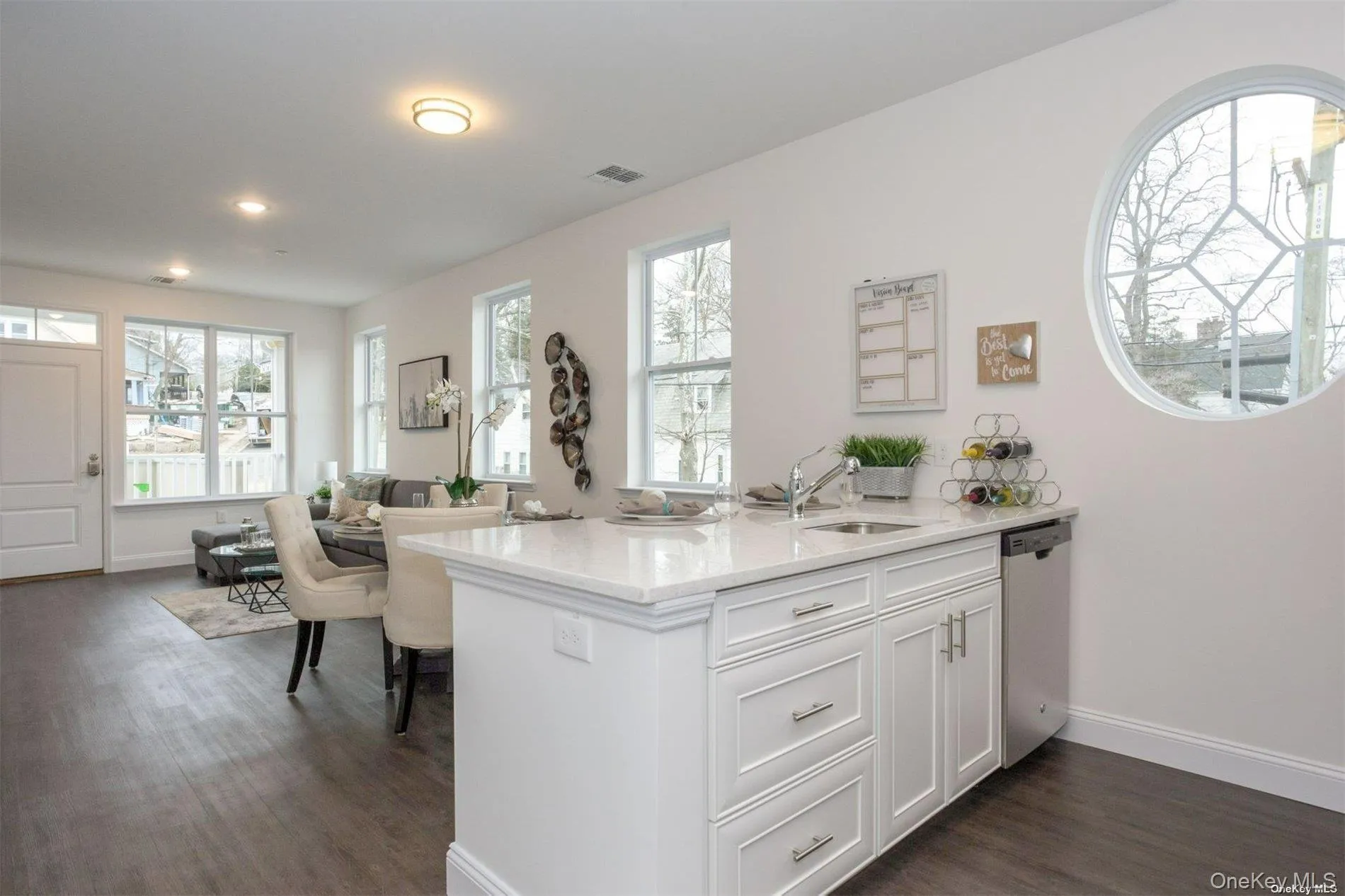 1046 New York Avenue, Huntington, NY, 1 Bedroom Bedrooms, 3 Rooms Rooms,1 BathroomBathrooms,Residential Lease,For Rent,New York,0,1024673 1046 New York Avenue, Huntington, NY, 1 Bedroom Bedrooms, 3 Rooms Rooms,1 BathroomBathrooms,Residential Lease,For Rent,New York,0,1024673