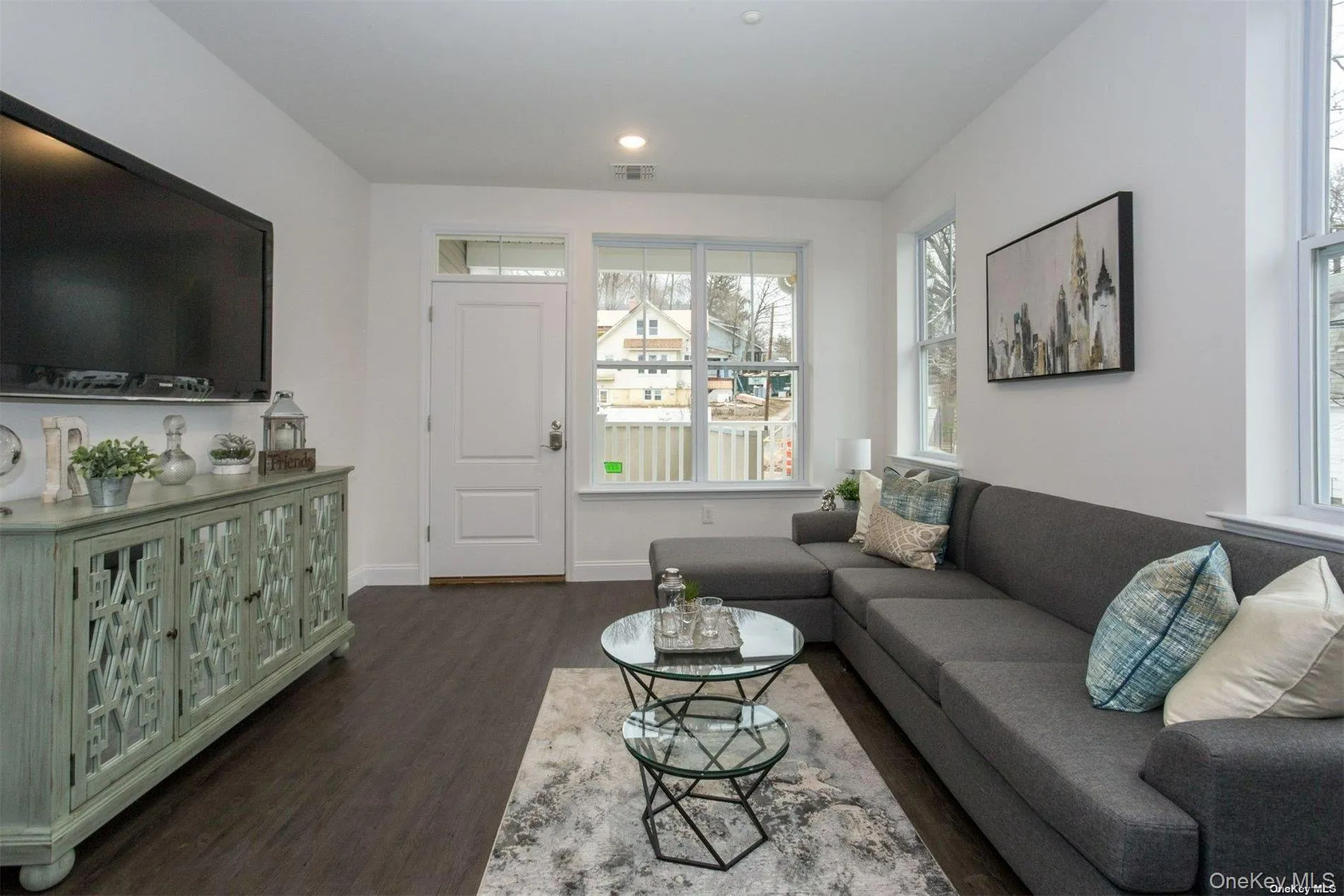 1046 New York Avenue, Huntington, NY, 1 Bedroom Bedrooms, 3 Rooms Rooms,1 BathroomBathrooms,Residential Lease,For Rent,New York,0,1024673 1046 New York Avenue, Huntington, NY, 1 Bedroom Bedrooms, 3 Rooms Rooms,1 BathroomBathrooms,Residential Lease,For Rent,New York,0,1024673