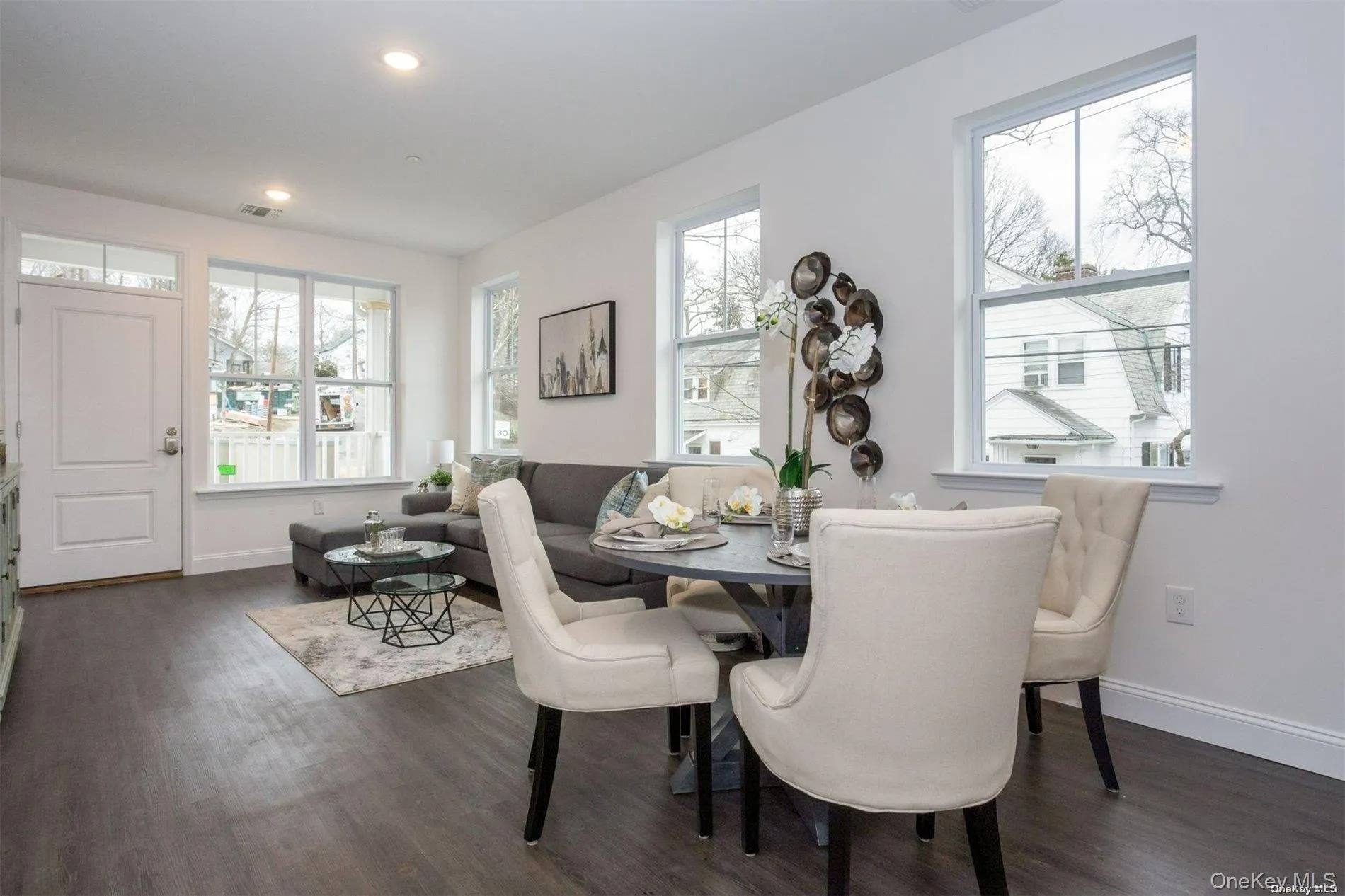 1046 New York Avenue, Huntington, NY, 1 Bedroom Bedrooms, 3 Rooms Rooms,1 BathroomBathrooms,Residential Lease,For Rent,New York,0,1024673 1046 New York Avenue, Huntington, NY, 1 Bedroom Bedrooms, 3 Rooms Rooms,1 BathroomBathrooms,Residential Lease,For Rent,New York,0,1024673