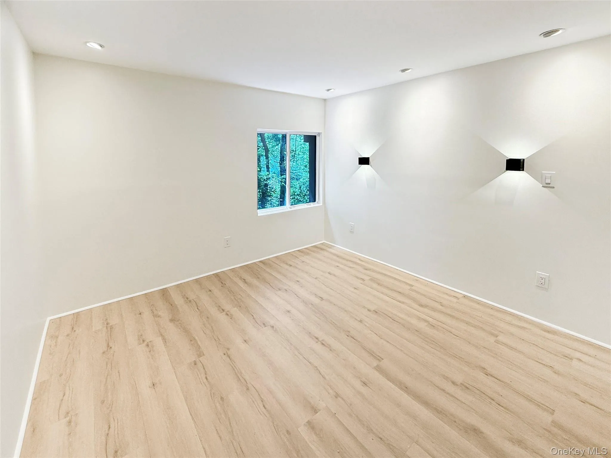 9 Lake Drive, Rockland, NY, 4 Bedrooms Bedrooms, 6 Rooms Rooms,1 BathroomBathrooms,Residential,For Rent,Lake,0,1024679 9 Lake Drive, Rockland, NY, 4 Bedrooms Bedrooms, 6 Rooms Rooms,1 BathroomBathrooms,Residential,For Rent,Lake,0,1024679