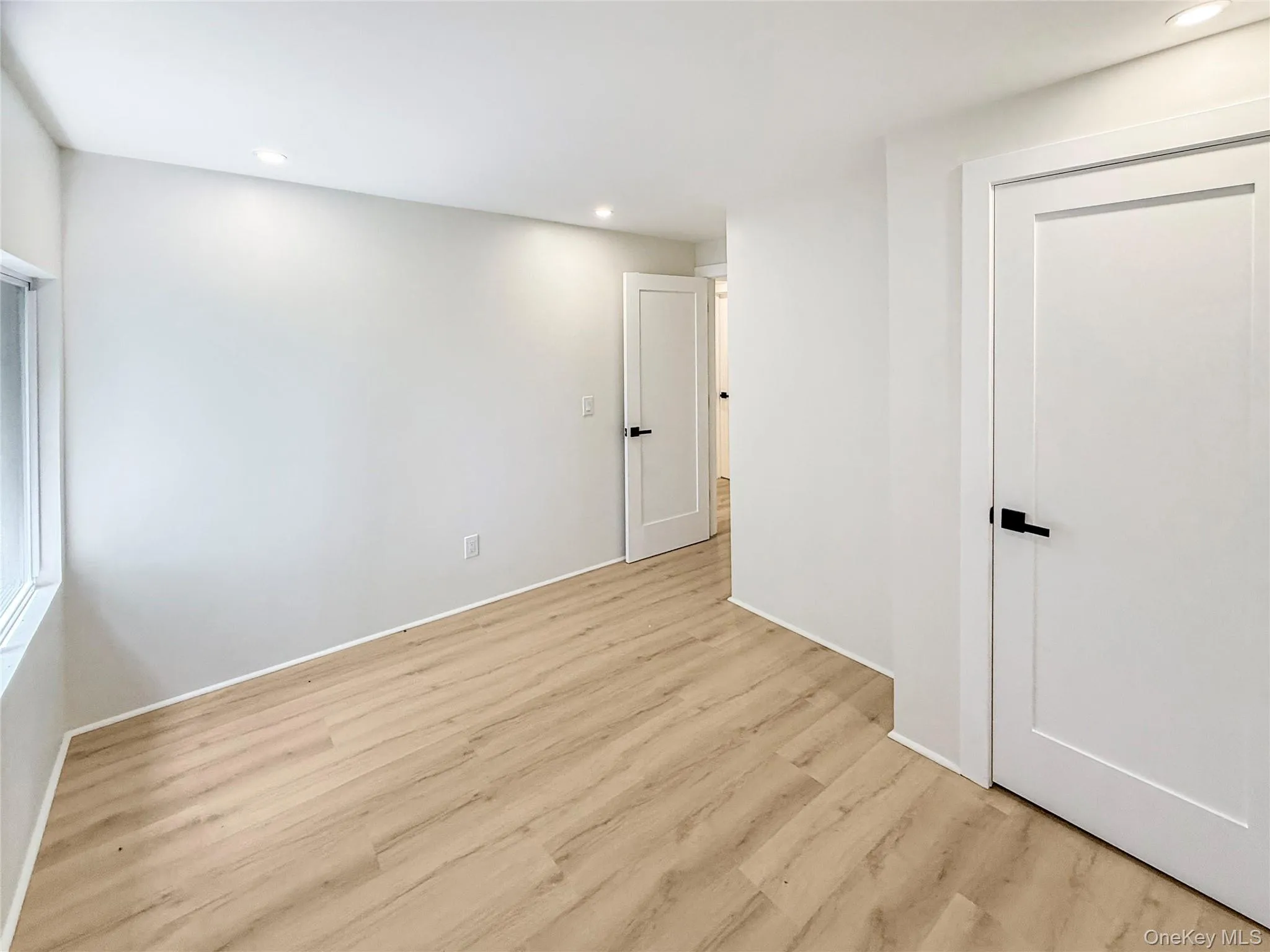 9 Lake Drive, Rockland, NY, 4 Bedrooms Bedrooms, 6 Rooms Rooms,1 BathroomBathrooms,Residential,For Rent,Lake,0,1024679 9 Lake Drive, Rockland, NY, 4 Bedrooms Bedrooms, 6 Rooms Rooms,1 BathroomBathrooms,Residential,For Rent,Lake,0,1024679