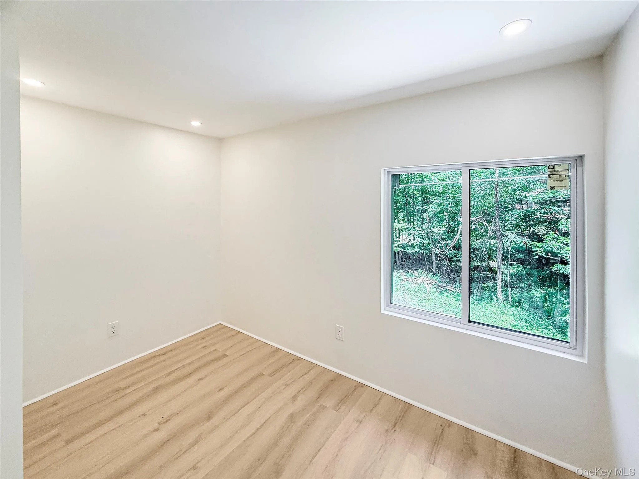 9 Lake Drive, Rockland, NY, 4 Bedrooms Bedrooms, 6 Rooms Rooms,1 BathroomBathrooms,Residential,For Rent,Lake,0,1024679 9 Lake Drive, Rockland, NY, 4 Bedrooms Bedrooms, 6 Rooms Rooms,1 BathroomBathrooms,Residential,For Rent,Lake,0,1024679