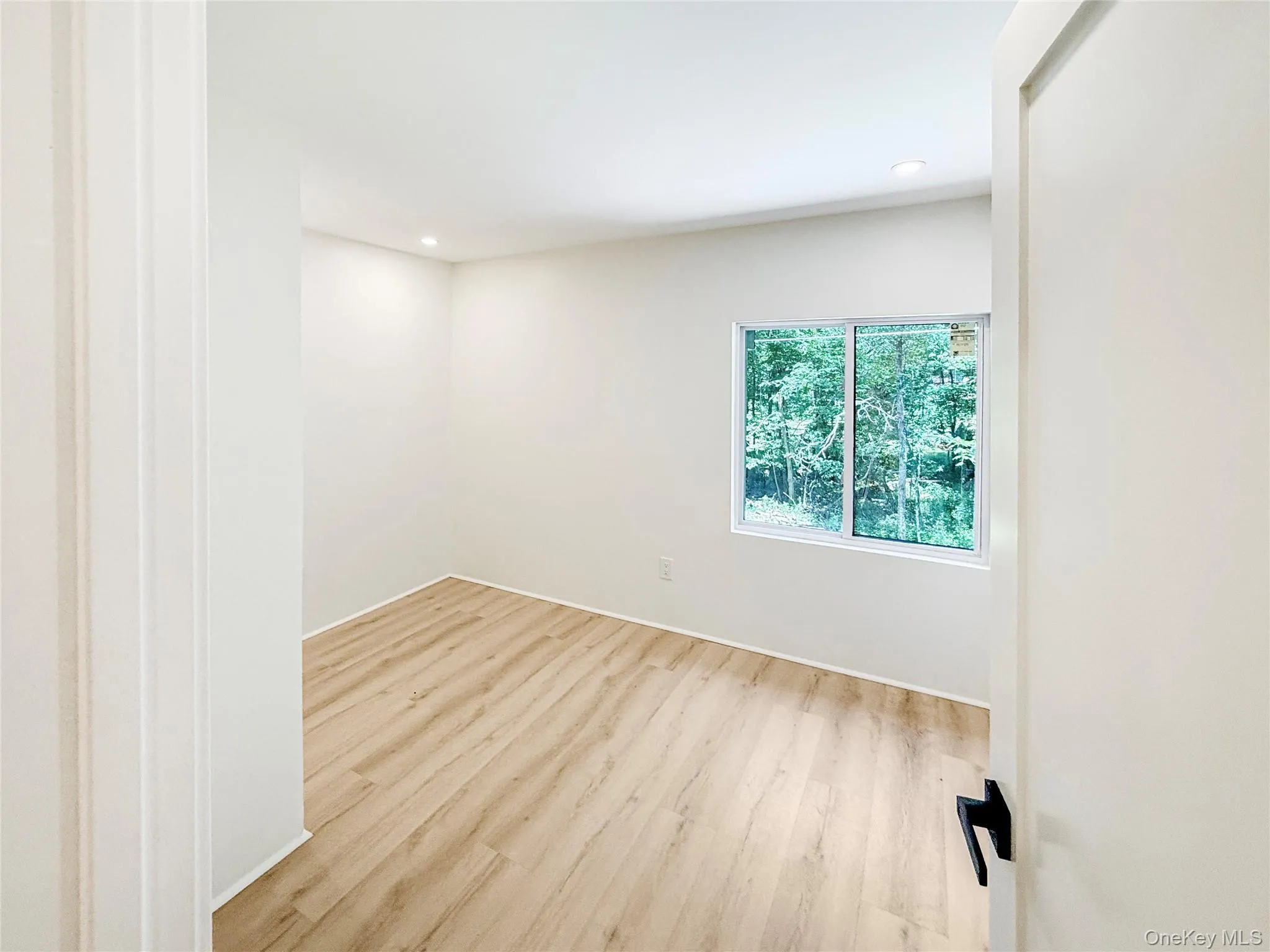 9 Lake Drive, Rockland, NY, 4 Bedrooms Bedrooms, 6 Rooms Rooms,1 BathroomBathrooms,Residential,For Rent,Lake,0,1024679 9 Lake Drive, Rockland, NY, 4 Bedrooms Bedrooms, 6 Rooms Rooms,1 BathroomBathrooms,Residential,For Rent,Lake,0,1024679