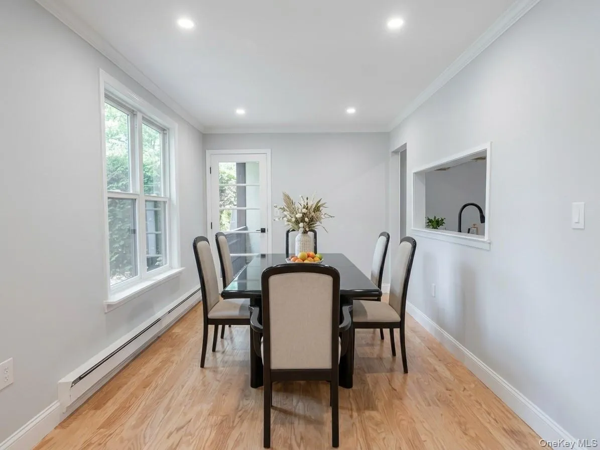 723 Sierra Vista Lane, Clarkstown, NY, 1 Bedroom Bedrooms, 6 Rooms Rooms,1 BathroomBathrooms,Residential,For Rent,Sierra Vista,0,1024681 723 Sierra Vista Lane, Clarkstown, NY, 1 Bedroom Bedrooms, 6 Rooms Rooms,1 BathroomBathrooms,Residential,For Rent,Sierra Vista,0,1024681