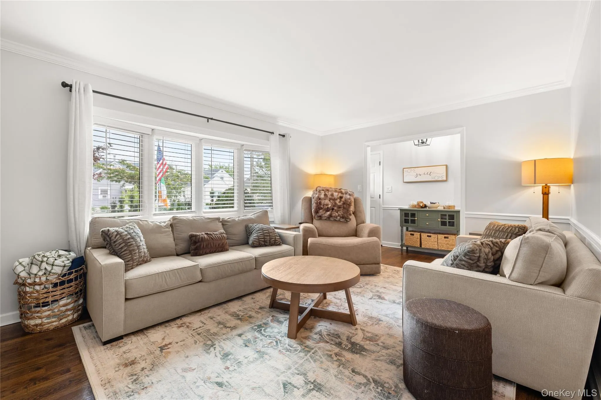219 Venetian Boulevard, Babylon, NY, 3 Bedrooms Bedrooms, 5 Rooms Rooms,1 BathroomBathrooms,Residential,For Rent,Venetian,0,1024682 219 Venetian Boulevard, Babylon, NY, 3 Bedrooms Bedrooms, 5 Rooms Rooms,1 BathroomBathrooms,Residential,For Rent,Venetian,0,1024682
