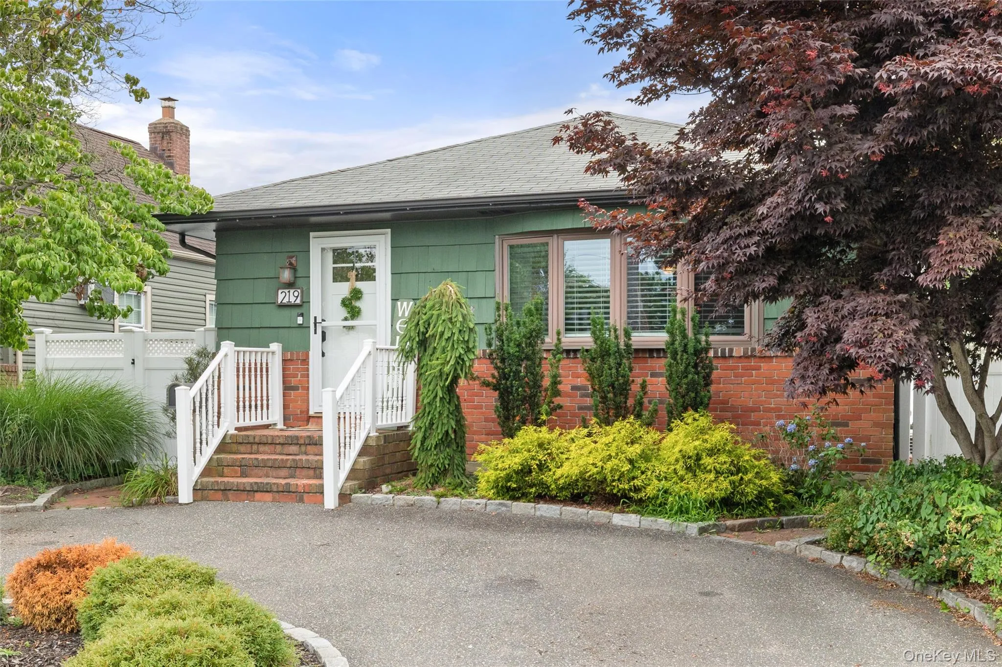 219 Venetian Boulevard, Babylon, NY, 3 Bedrooms Bedrooms, 5 Rooms Rooms,1 BathroomBathrooms,Residential,For Rent,Venetian,0,1024682 219 Venetian Boulevard, Babylon, NY, 3 Bedrooms Bedrooms, 5 Rooms Rooms,1 BathroomBathrooms,Residential,For Rent,Venetian,0,1024682