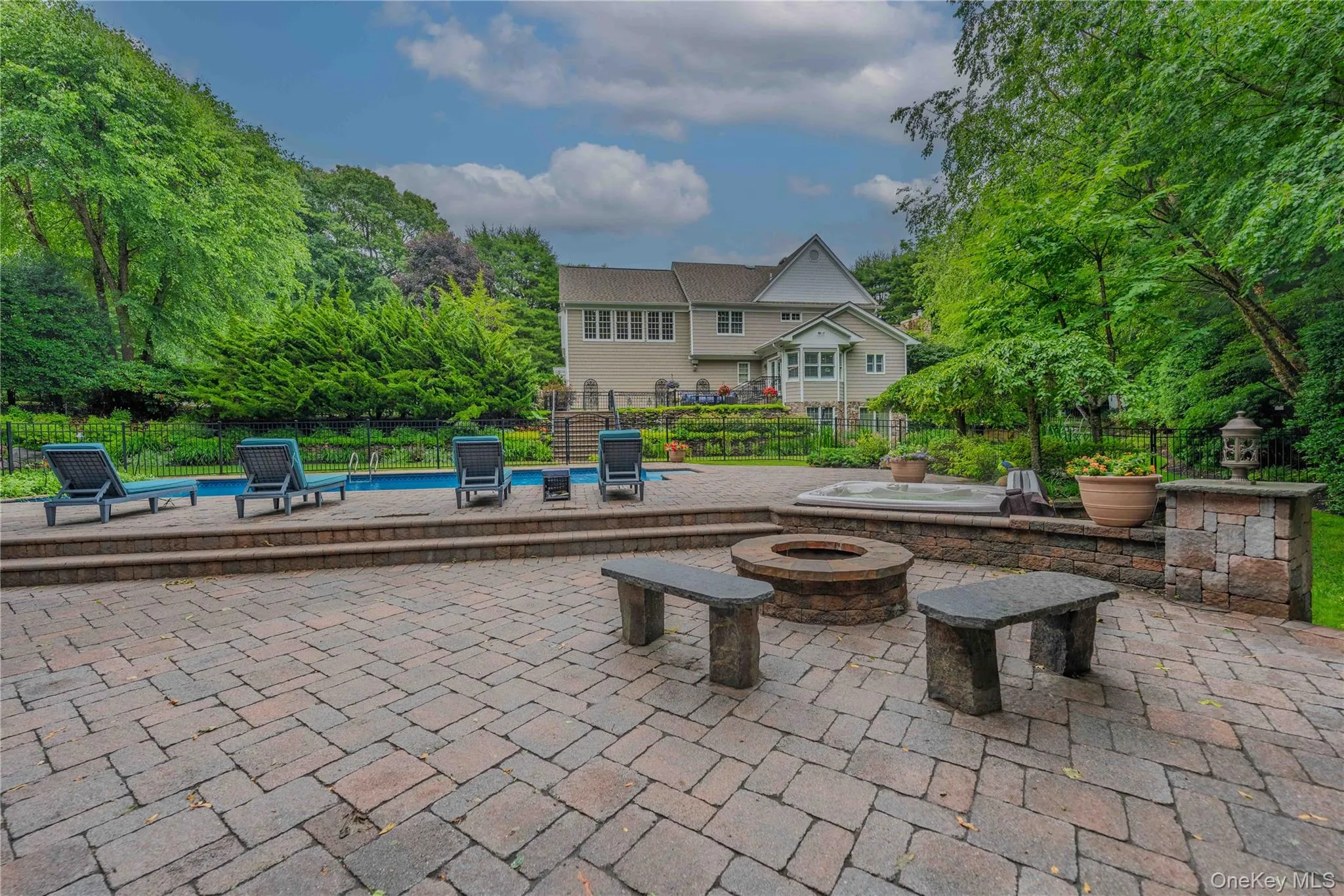 6 Maureen Drive, Brookhaven, NY, 4 Bedrooms Bedrooms, 12 Rooms Rooms,3 BathroomsBathrooms,Residential,For Rent,Maureen,0,1024683 6 Maureen Drive, Brookhaven, NY, 4 Bedrooms Bedrooms, 12 Rooms Rooms,3 BathroomsBathrooms,Residential,For Rent,Maureen,0,1024683