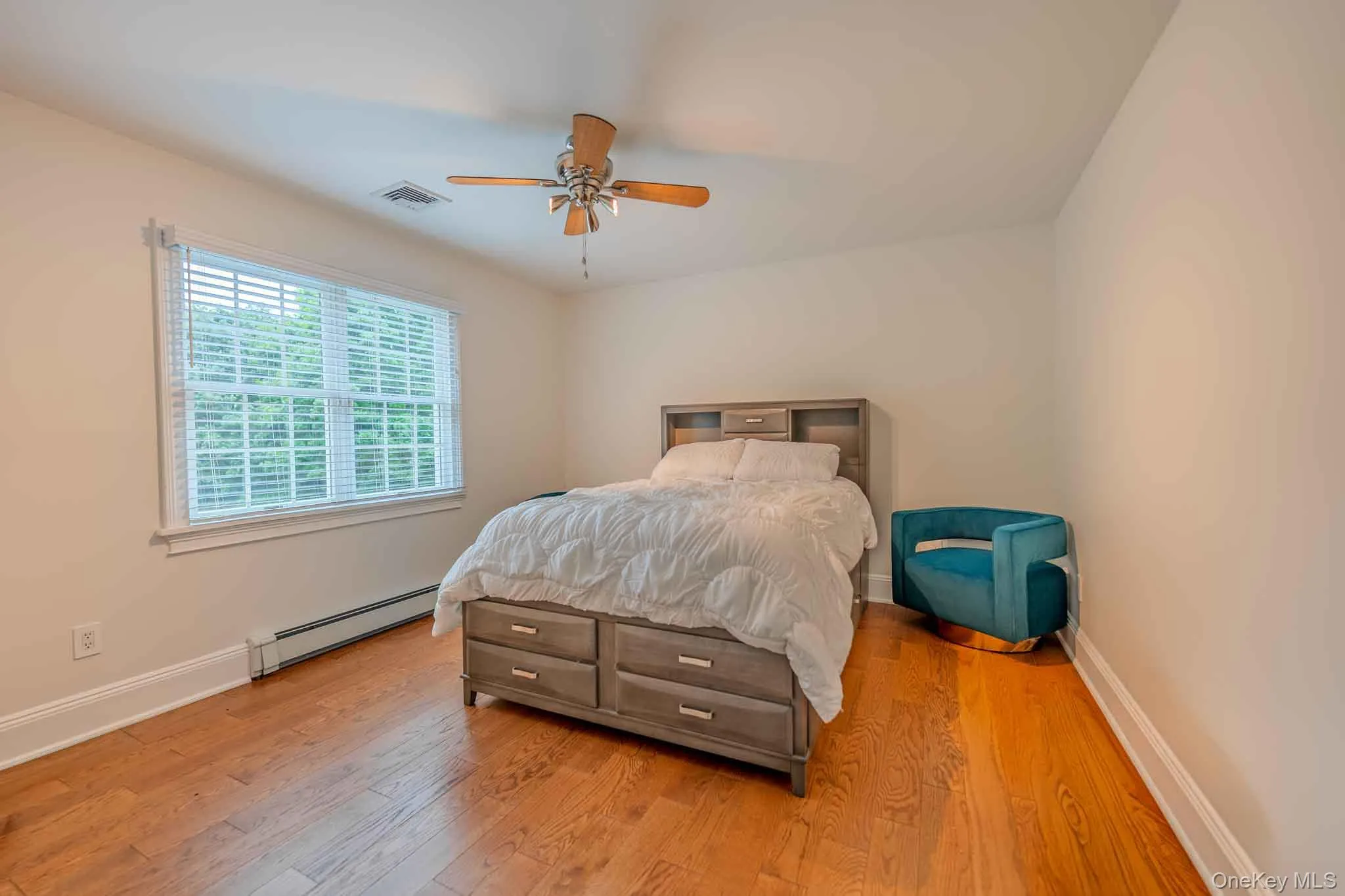6 Maureen Drive, Brookhaven, NY, 4 Bedrooms Bedrooms, 12 Rooms Rooms,3 BathroomsBathrooms,Residential,For Rent,Maureen,0,1024683 6 Maureen Drive, Brookhaven, NY, 4 Bedrooms Bedrooms, 12 Rooms Rooms,3 BathroomsBathrooms,Residential,For Rent,Maureen,0,1024683