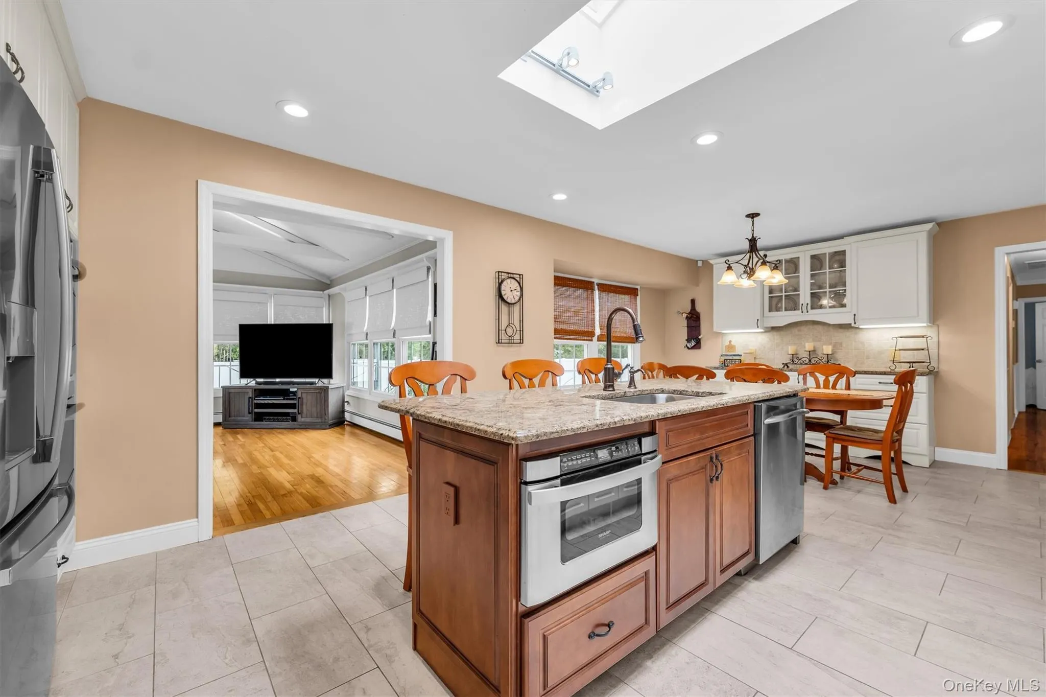 383 Munsell Road, Brookhaven, NY, 3 Bedrooms Bedrooms, 8 Rooms Rooms,3 BathroomsBathrooms,Residential,For Rent,Munsell,0,1024687 383 Munsell Road, Brookhaven, NY, 3 Bedrooms Bedrooms, 8 Rooms Rooms,3 BathroomsBathrooms,Residential,For Rent,Munsell,0,1024687