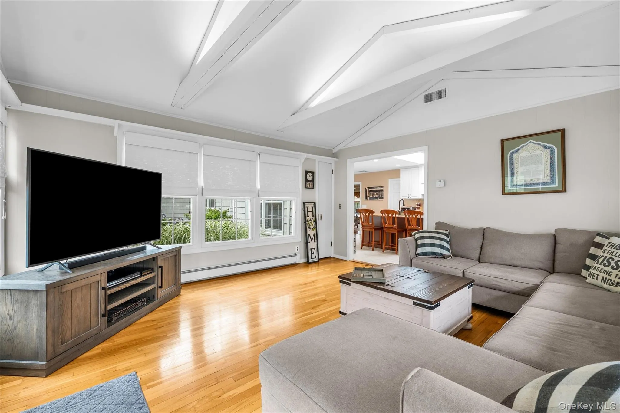 383 Munsell Road, Brookhaven, NY, 3 Bedrooms Bedrooms, 8 Rooms Rooms,3 BathroomsBathrooms,Residential,For Rent,Munsell,0,1024687 383 Munsell Road, Brookhaven, NY, 3 Bedrooms Bedrooms, 8 Rooms Rooms,3 BathroomsBathrooms,Residential,For Rent,Munsell,0,1024687