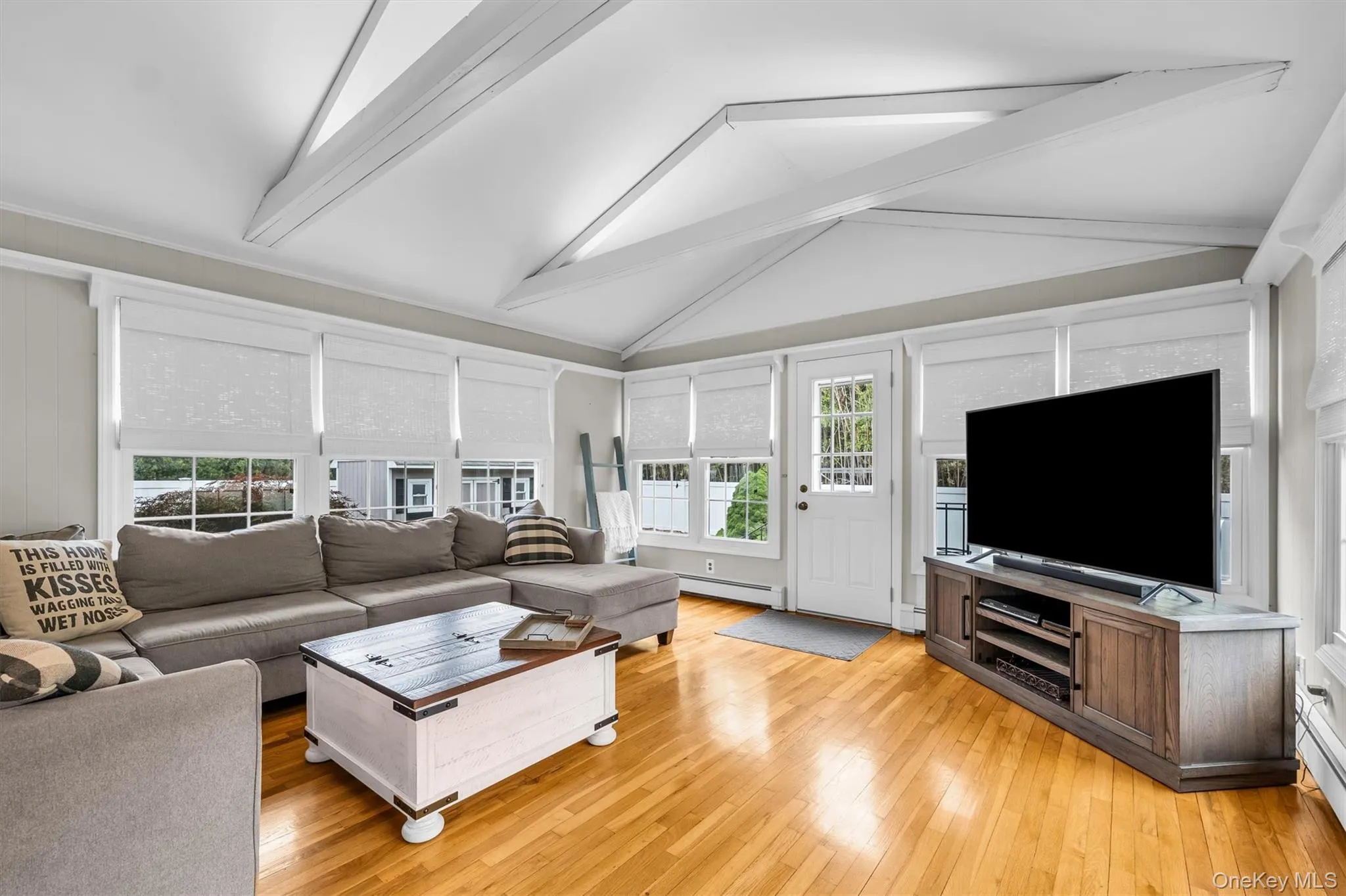 383 Munsell Road, Brookhaven, NY, 3 Bedrooms Bedrooms, 8 Rooms Rooms,3 BathroomsBathrooms,Residential,For Rent,Munsell,0,1024687 383 Munsell Road, Brookhaven, NY, 3 Bedrooms Bedrooms, 8 Rooms Rooms,3 BathroomsBathrooms,Residential,For Rent,Munsell,0,1024687