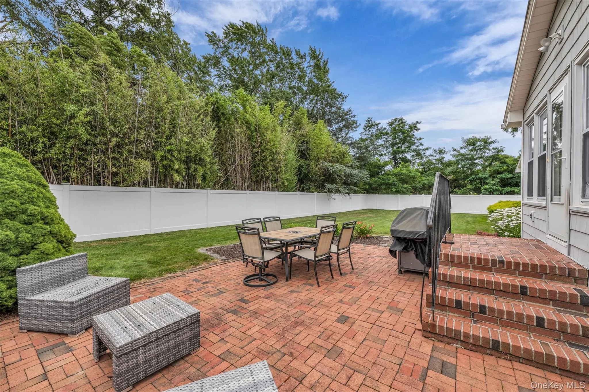 383 Munsell Road, Brookhaven, NY, 3 Bedrooms Bedrooms, 8 Rooms Rooms,3 BathroomsBathrooms,Residential,For Rent,Munsell,0,1024687 383 Munsell Road, Brookhaven, NY, 3 Bedrooms Bedrooms, 8 Rooms Rooms,3 BathroomsBathrooms,Residential,For Rent,Munsell,0,1024687