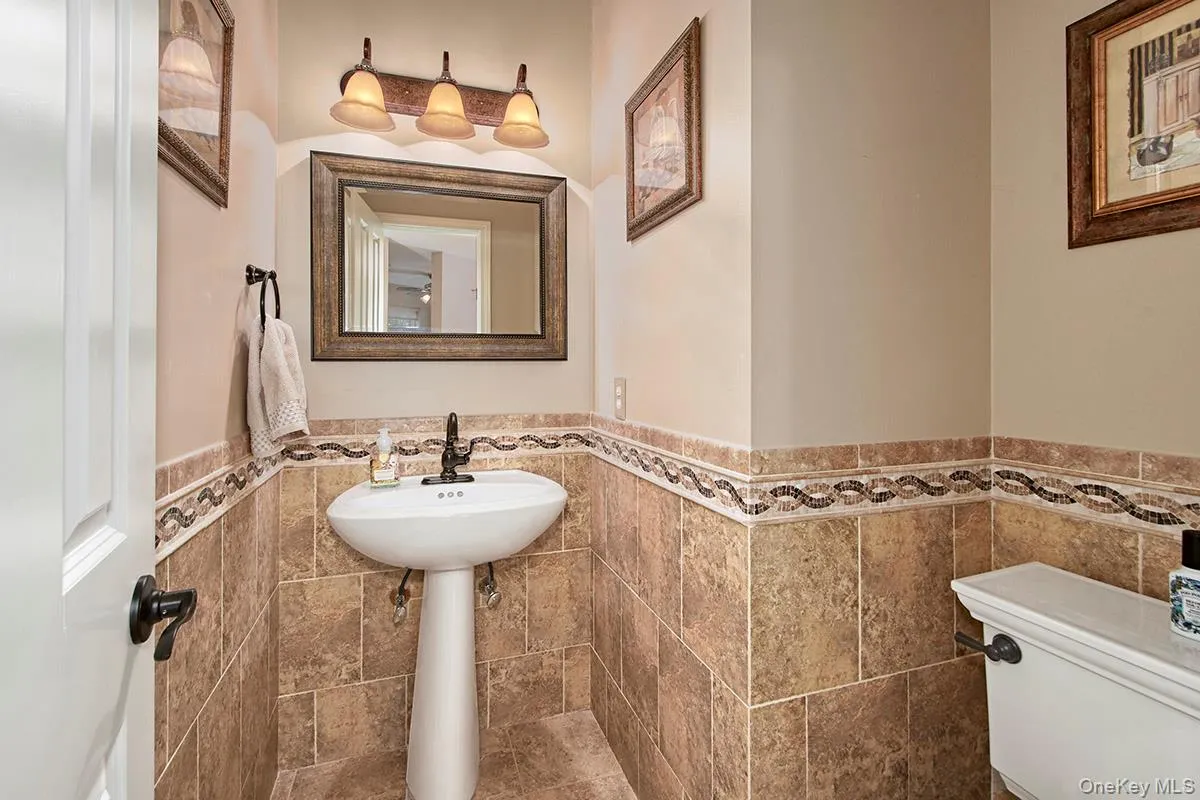 1 Wyldwood Drive, Greenburgh, NY, 3 Bedrooms Bedrooms, 7 Rooms Rooms,3 BathroomsBathrooms,Residential Lease,For Rent,Wyldwood,0,1024689 1 Wyldwood Drive, Greenburgh, NY, 3 Bedrooms Bedrooms, 7 Rooms Rooms,3 BathroomsBathrooms,Residential Lease,For Rent,Wyldwood,0,1024689