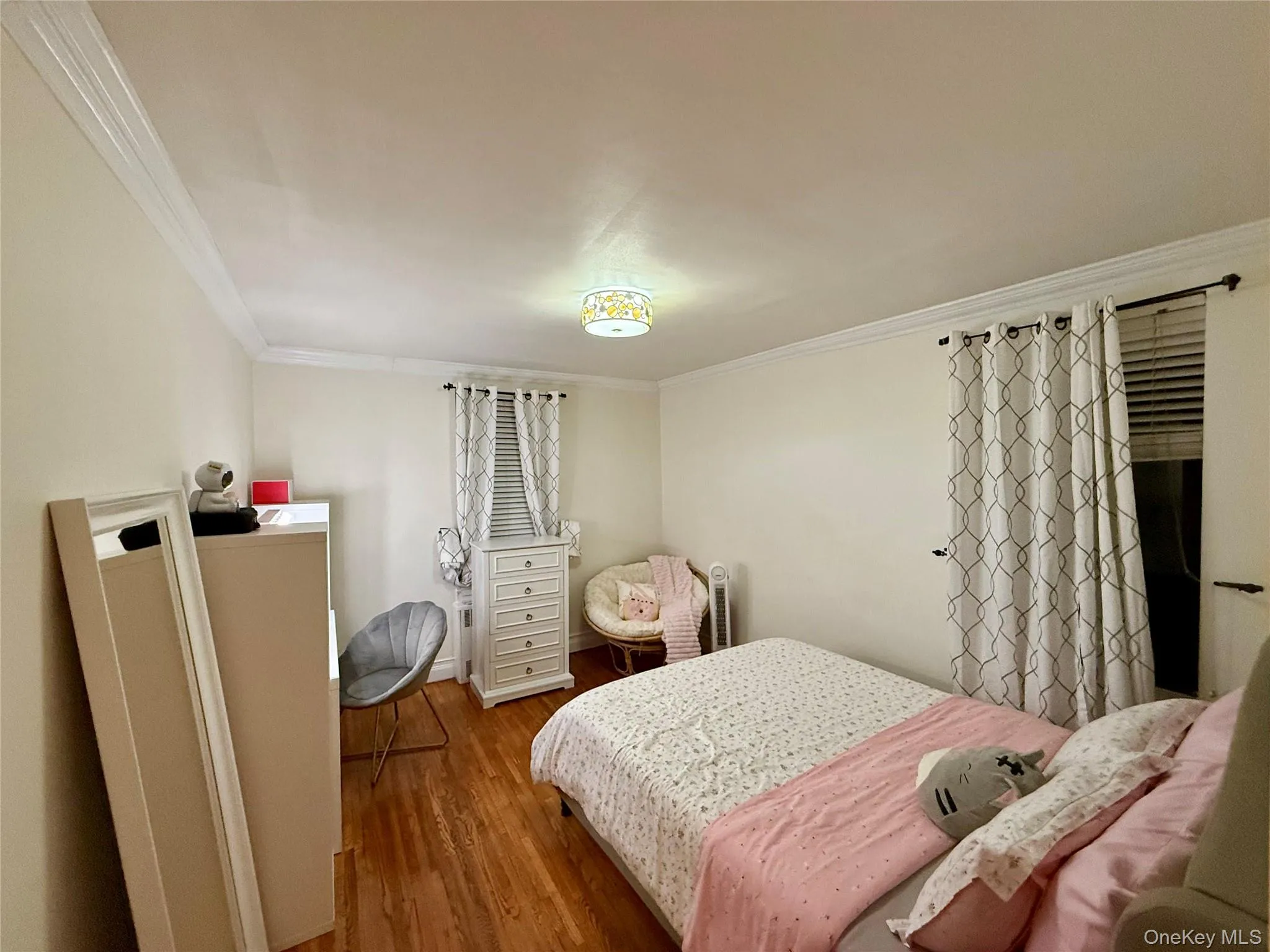 Hardwood flooring throughout, a closet and 2 windows Hardwood flooring throughout, a closet and 2 windows