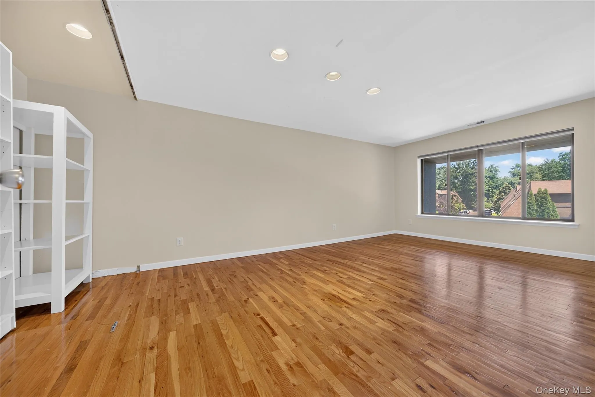 46 Acorn Pond Drive, North Hempstead, NY, 3 Bedrooms Bedrooms, 5 Rooms Rooms,2 BathroomsBathrooms,Residential Lease,For Rent,Acorn Pond,0,1024698 46 Acorn Pond Drive, North Hempstead, NY, 3 Bedrooms Bedrooms, 5 Rooms Rooms,2 BathroomsBathrooms,Residential Lease,For Rent,Acorn Pond,0,1024698
