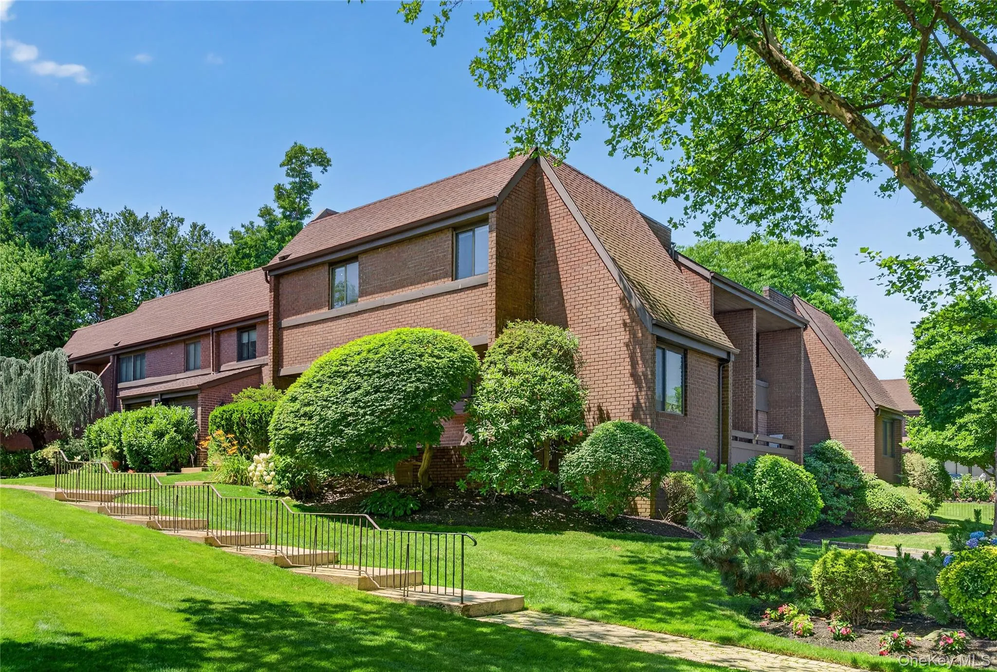 46 Acorn Pond Drive, North Hempstead, NY, 3 Bedrooms Bedrooms, 5 Rooms Rooms,2 BathroomsBathrooms,Residential Lease,For Rent,Acorn Pond,0,1024698 46 Acorn Pond Drive, North Hempstead, NY, 3 Bedrooms Bedrooms, 5 Rooms Rooms,2 BathroomsBathrooms,Residential Lease,For Rent,Acorn Pond,0,1024698