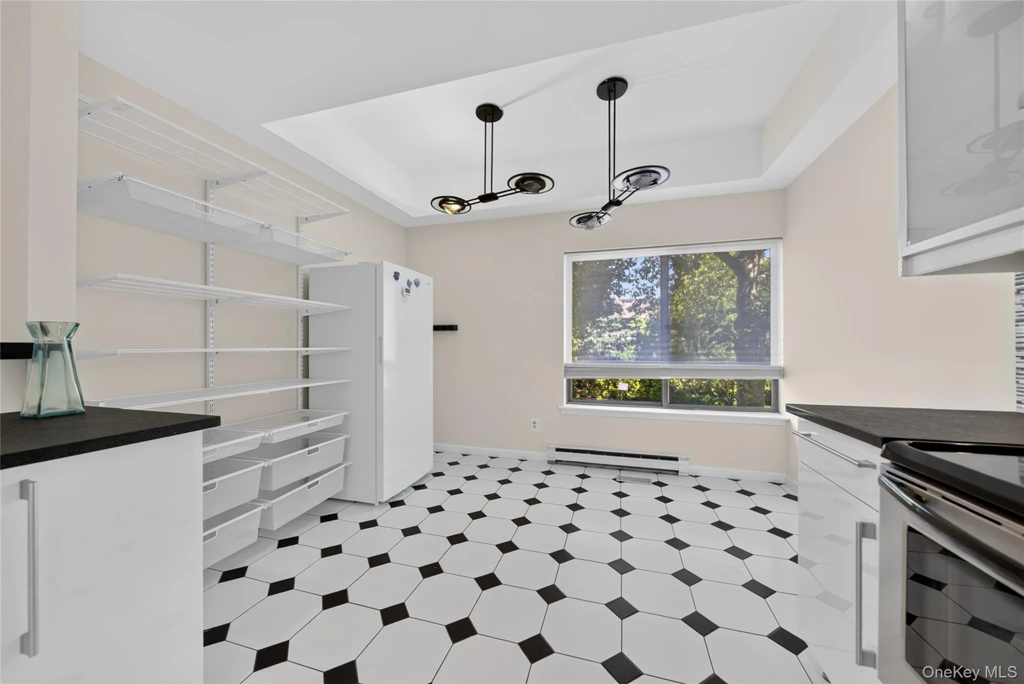 46 Acorn Pond Drive, North Hempstead, NY, 3 Bedrooms Bedrooms, 5 Rooms Rooms,2 BathroomsBathrooms,Residential Lease,For Rent,Acorn Pond,0,1024698 46 Acorn Pond Drive, North Hempstead, NY, 3 Bedrooms Bedrooms, 5 Rooms Rooms,2 BathroomsBathrooms,Residential Lease,For Rent,Acorn Pond,0,1024698