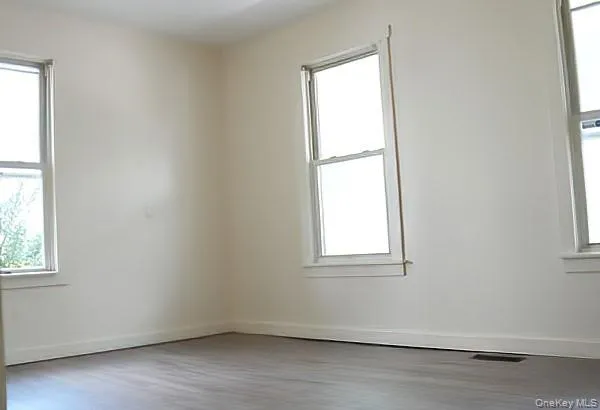 22 Ulster Avenue, Montgomery, NY, 2 Bedrooms Bedrooms, 4 Rooms Rooms,1 BathroomBathrooms,Residential Lease,For Rent,Ulster,0,1024699 22 Ulster Avenue, Montgomery, NY, 2 Bedrooms Bedrooms, 4 Rooms Rooms,1 BathroomBathrooms,Residential Lease,For Rent,Ulster,0,1024699