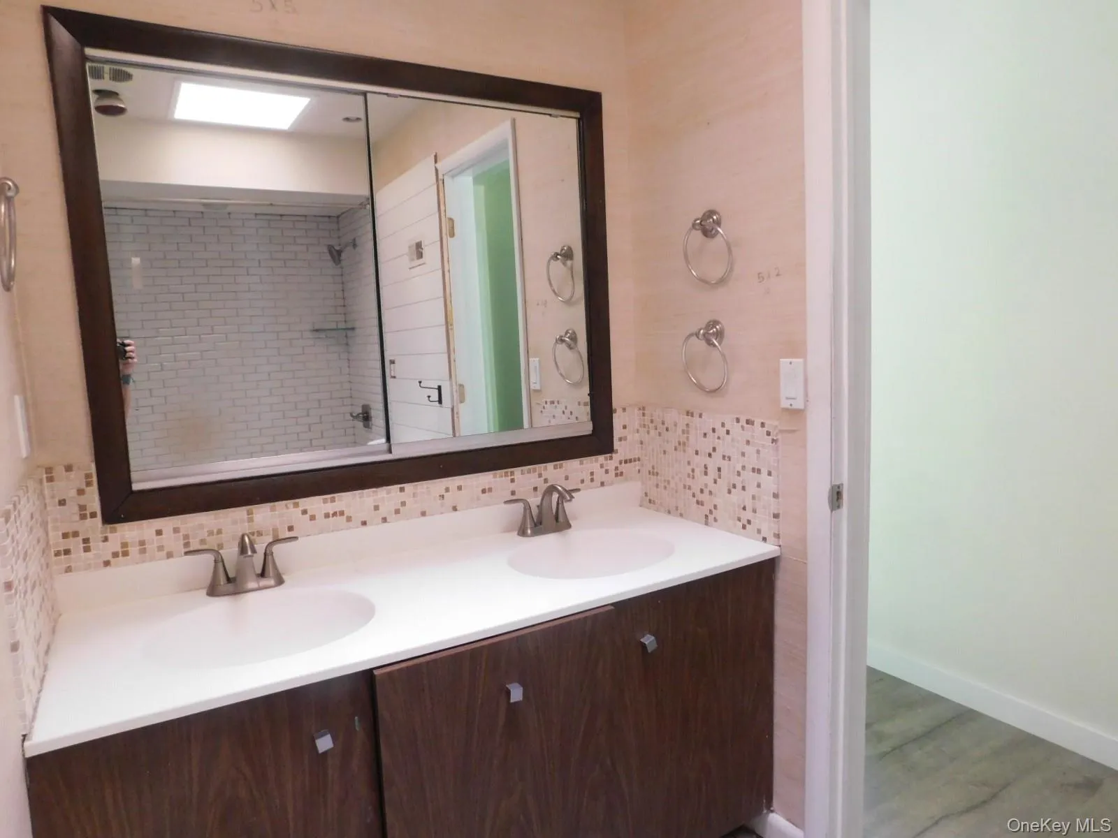46 Mac Farlane Road, Wappinger, NY, 6 Bedrooms Bedrooms, 9 Rooms Rooms,3 BathroomsBathrooms,Residential,For Rent,Mac Farlane,0,1024703 46 Mac Farlane Road, Wappinger, NY, 6 Bedrooms Bedrooms, 9 Rooms Rooms,3 BathroomsBathrooms,Residential,For Rent,Mac Farlane,0,1024703