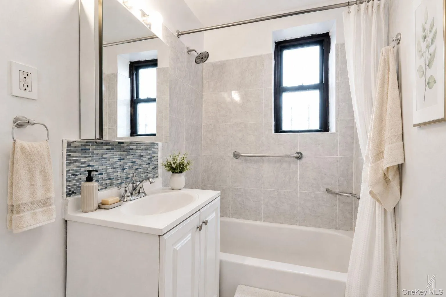 41-42 73rd Street, New York, NY, 2 Bedrooms Bedrooms, 5 Rooms Rooms,2 BathroomsBathrooms,Residential,For Rent,73rd,0,1024704 41-42 73rd Street, New York, NY, 2 Bedrooms Bedrooms, 5 Rooms Rooms,2 BathroomsBathrooms,Residential,For Rent,73rd,0,1024704