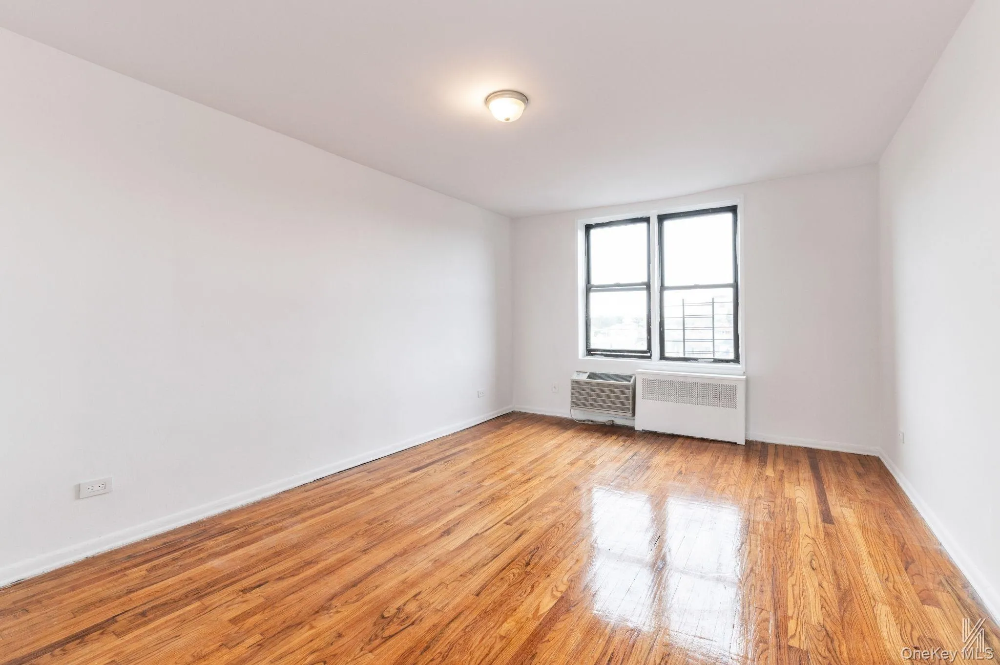 41-42 73rd Street, New York, NY, 2 Bedrooms Bedrooms, 5 Rooms Rooms,2 BathroomsBathrooms,Residential,For Rent,73rd,0,1024704 41-42 73rd Street, New York, NY, 2 Bedrooms Bedrooms, 5 Rooms Rooms,2 BathroomsBathrooms,Residential,For Rent,73rd,0,1024704