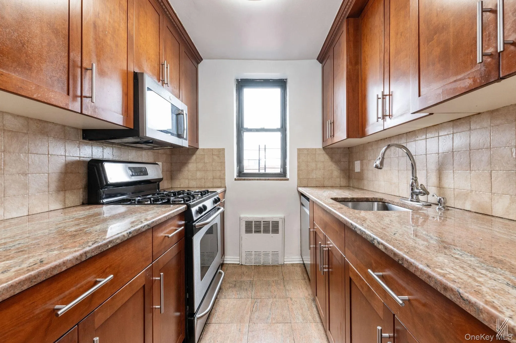 41-42 73rd Street, New York, NY, 2 Bedrooms Bedrooms, 5 Rooms Rooms,2 BathroomsBathrooms,Residential,For Rent,73rd,0,1024704 41-42 73rd Street, New York, NY, 2 Bedrooms Bedrooms, 5 Rooms Rooms,2 BathroomsBathrooms,Residential,For Rent,73rd,0,1024704
